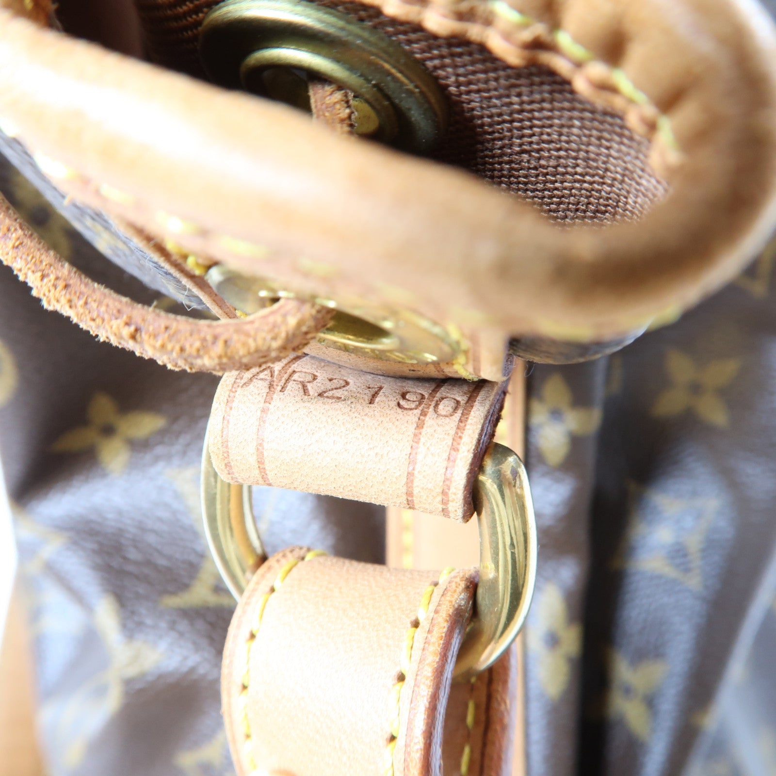 LOUIS VUITTON Monogram Noe金扣肩背袋啡色