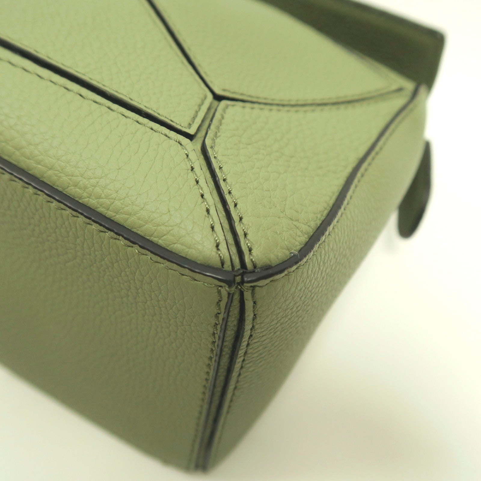 LOEWE 牛皮皮革Puzzle Small金扣手挽肩背兩用袋淺啡色