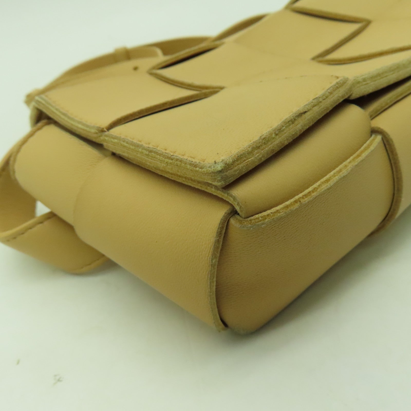 BOTTEGA VENETA 織紋皮革Waist Bag金扣腰包米色
