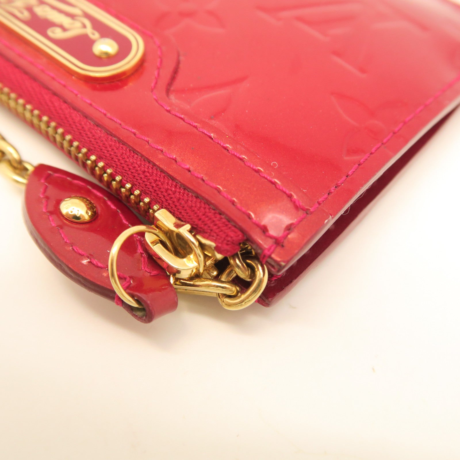 LOUIS VUITTON Monogram Vernis Pochette Cles Gold Buckle Key Bag Red