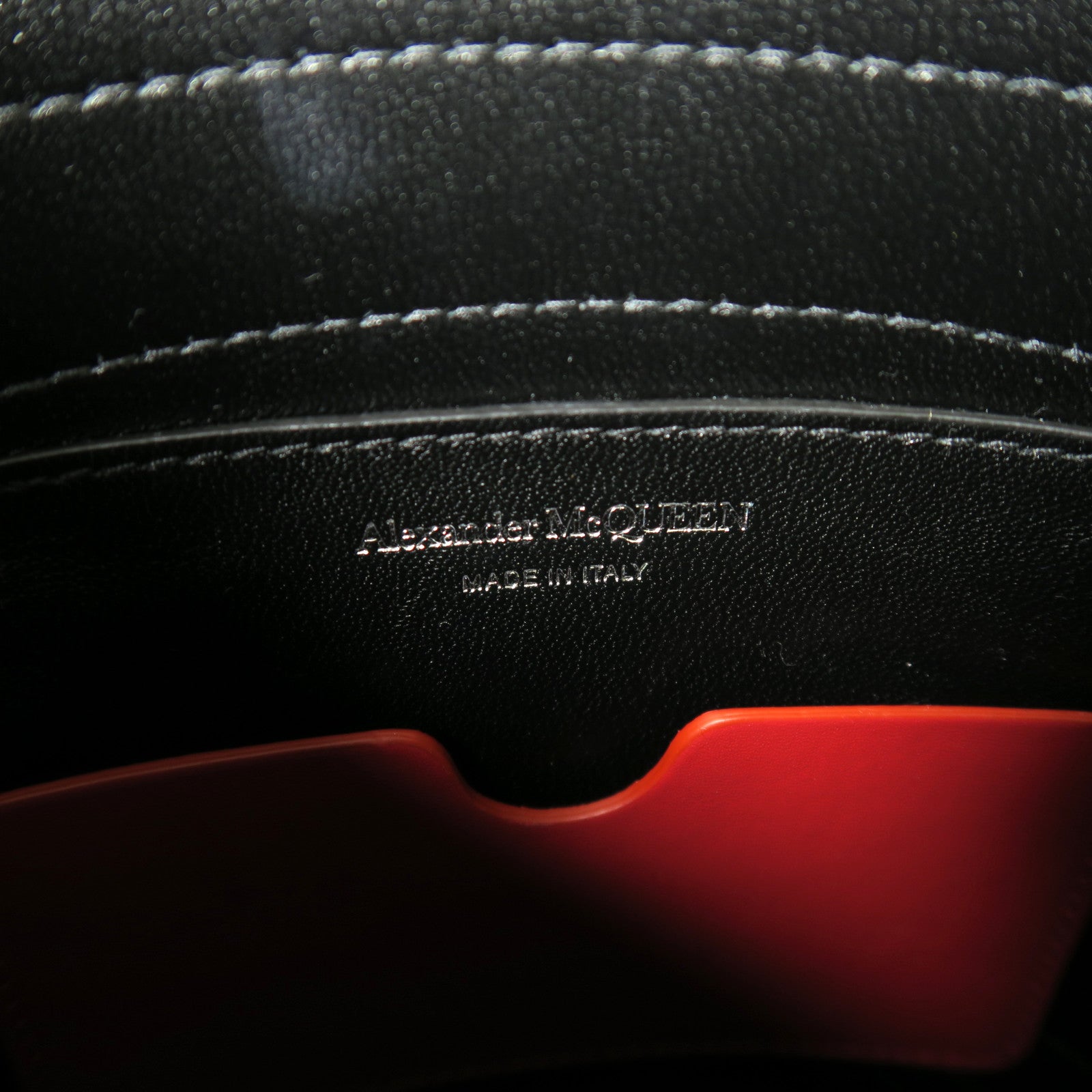 Alexander McQueen 牛皮皮革Shoulder Bag銀扣肩背袋黑色