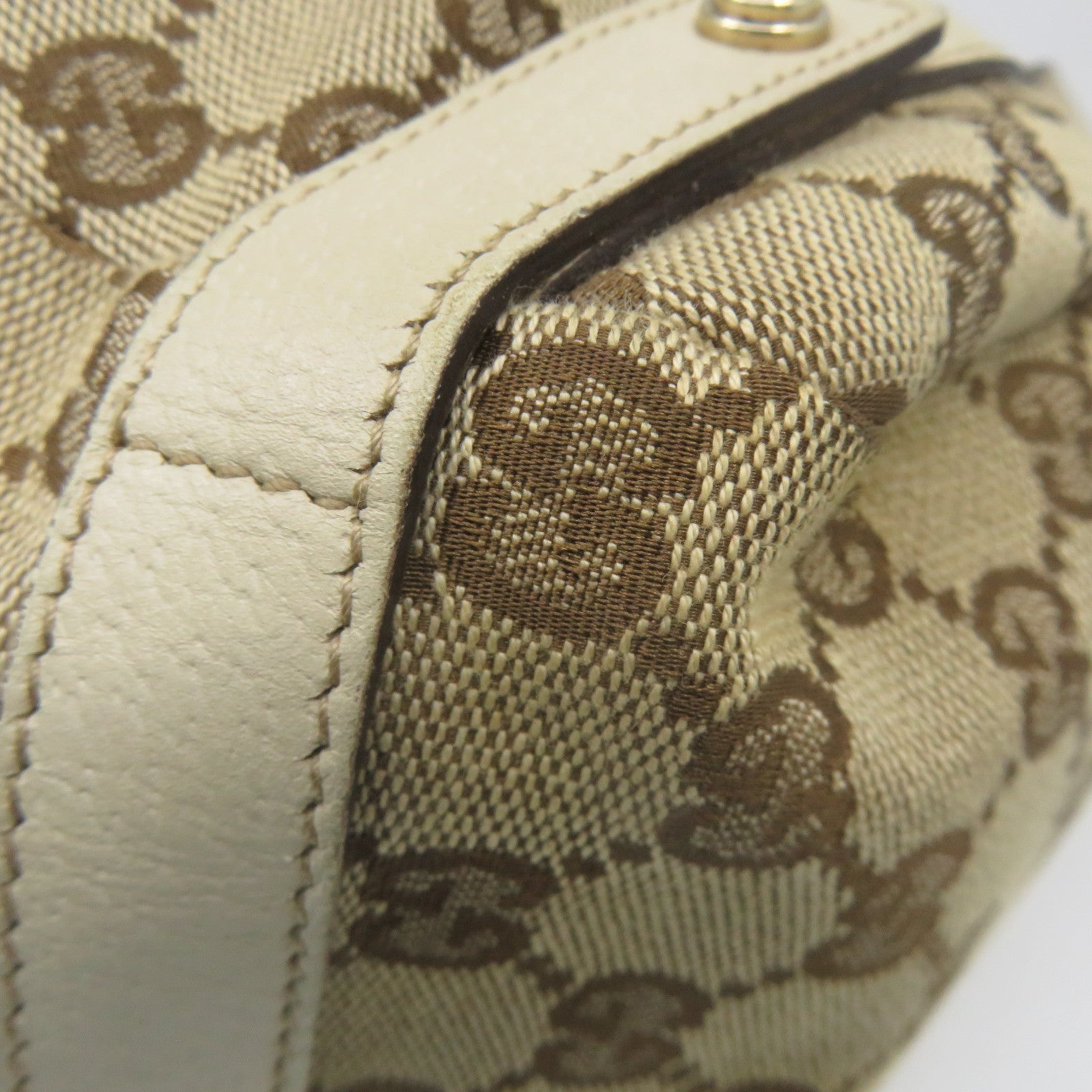 GUCCI 【激減優惠】帆布Shoulder Bag金扣肩背袋米色/白色