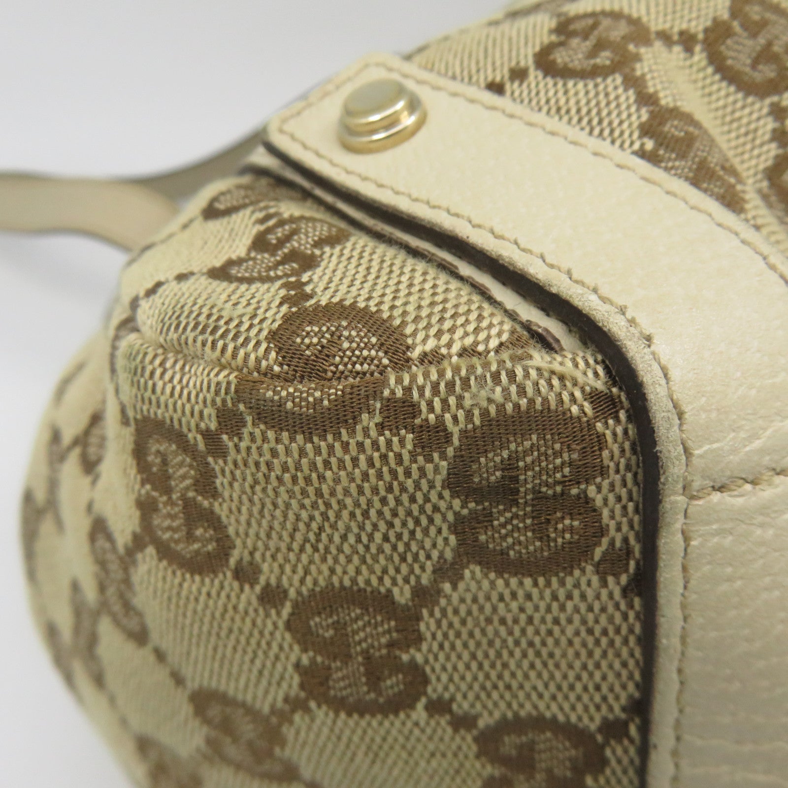 GUCCI 【激減優惠】帆布Shoulder Bag金扣肩背袋米色/白色