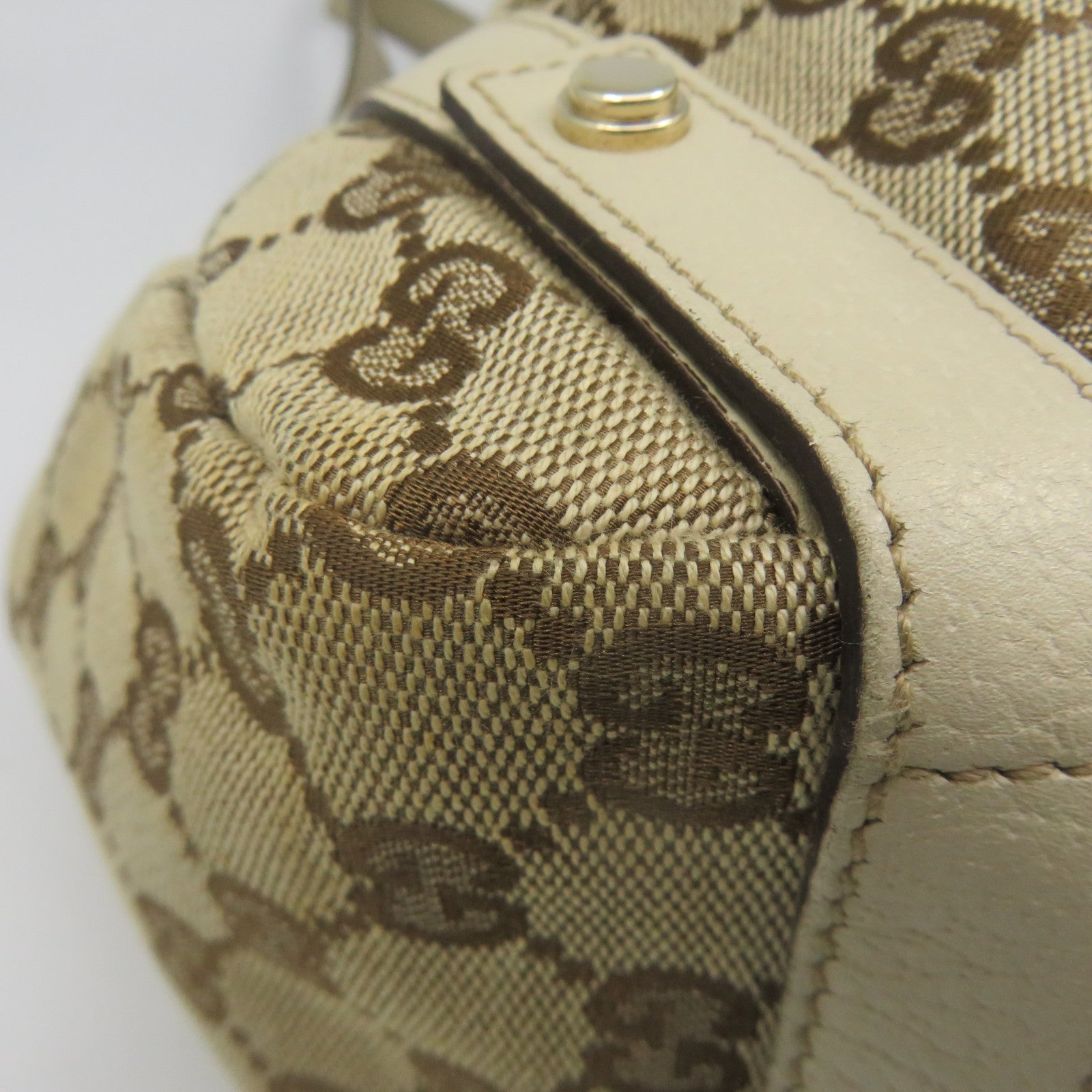 GUCCI 【激減優惠】帆布Shoulder Bag金扣肩背袋米色/白色