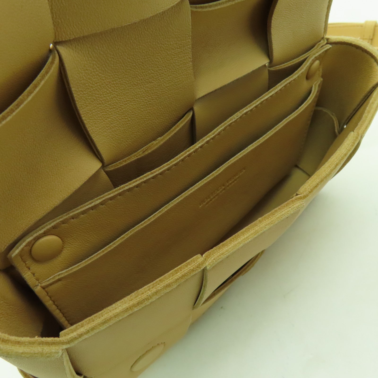BOTTEGA VENETA 織紋皮革Waist Bag金扣腰包米色