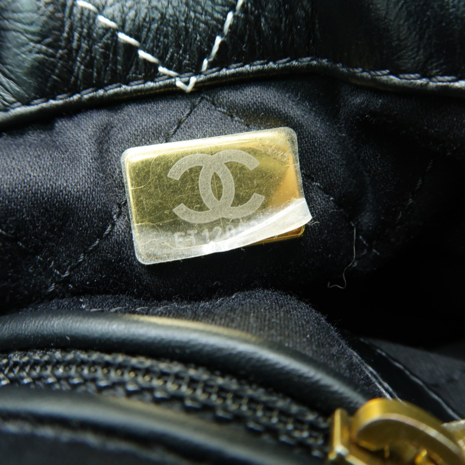 CHANEL 菱格牛皮皮革Chanel 22金扣背包黒色