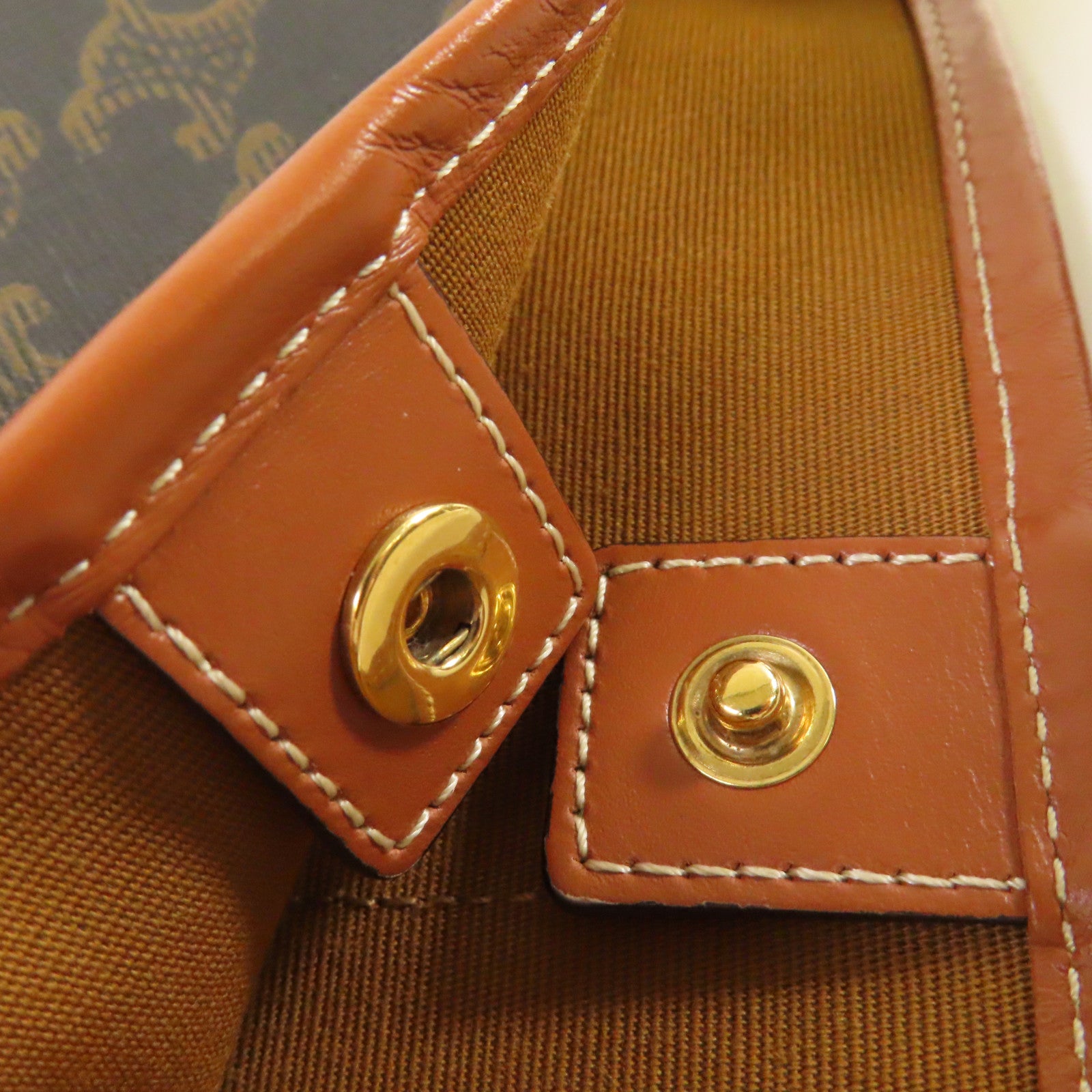 CELINE Triomphe帆布Small Bucket Shoulder Bag金扣肩背袋啡色