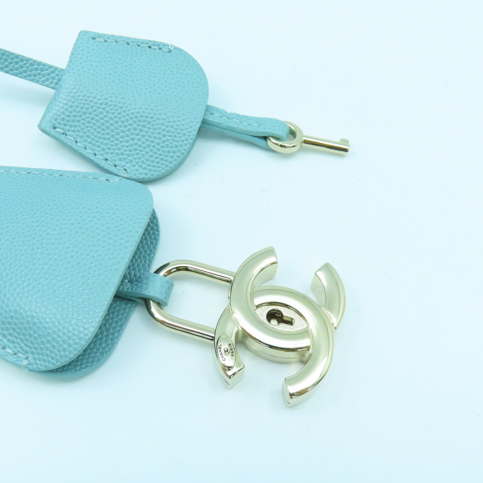 CHANEL Lingge Caviar Leather Chain Shoulder Gold Buckle Handle Shoulder Back Dual-purpose Bag Blue Green