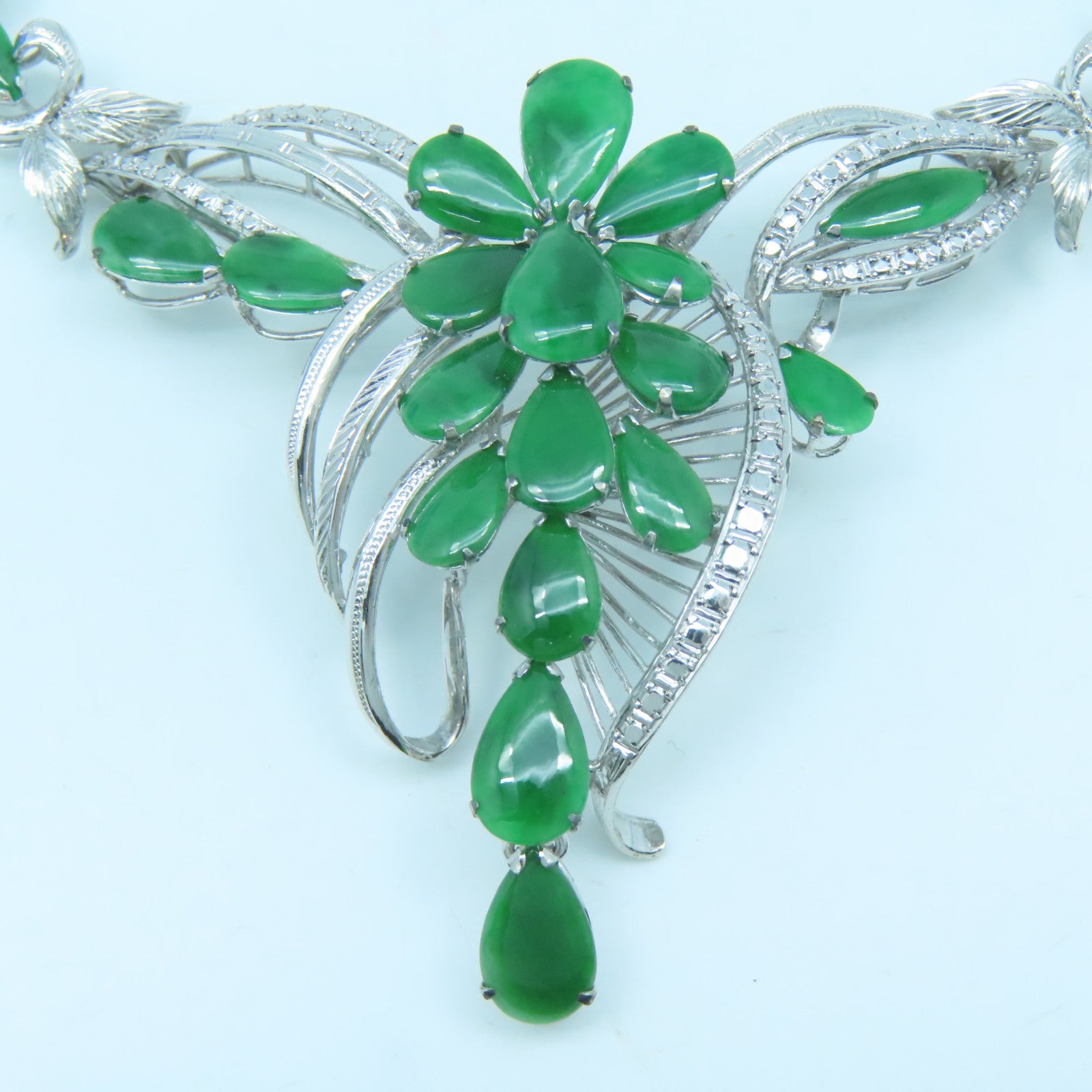 JEWELRY 18K White Gold Jade Necklace Green/Silver