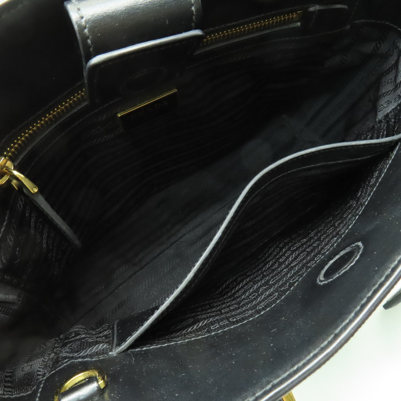 PRADA 牛皮皮革2 Way Shoulder金扣手挽肩背兩用袋黑色