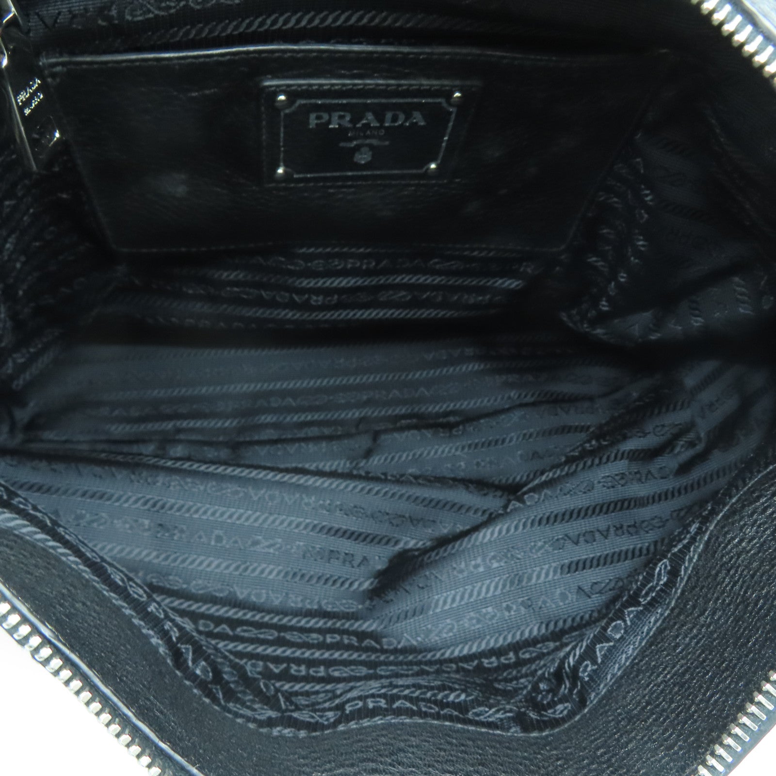 PRADA 牛皮皮革Shoulder Bag銀扣肩背袋黑色