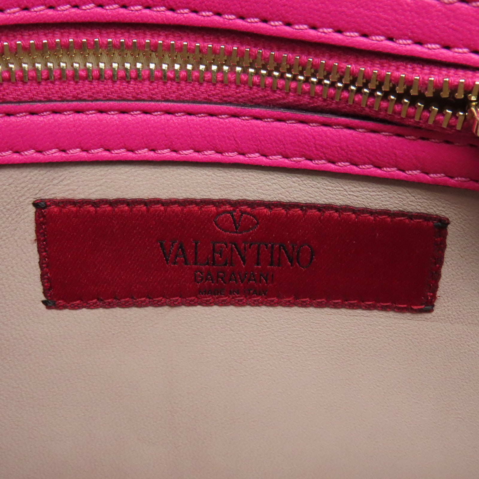 Valentino 牛皮皮革Clutch金扣手拿包粉紅色