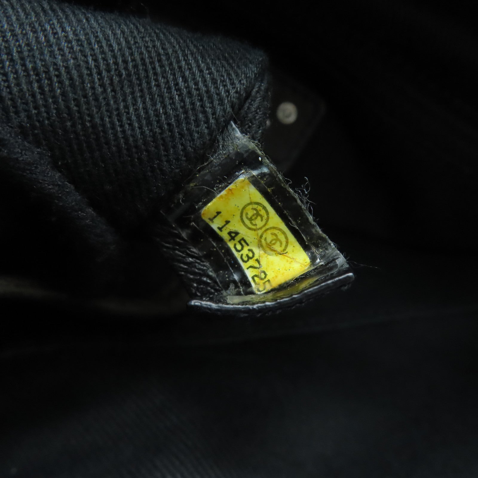 CHANEL 【激减优惠】菱格牛皮皮革Shoulder Bag银扣肩背袋啡色
