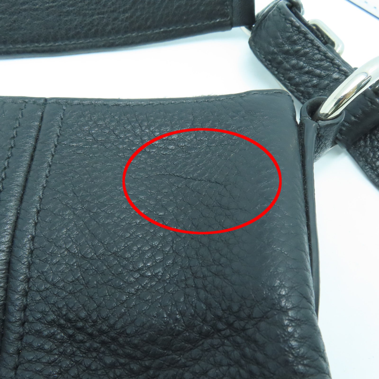 PRADA 牛皮皮革Shoulder Bag銀扣肩背袋黑色