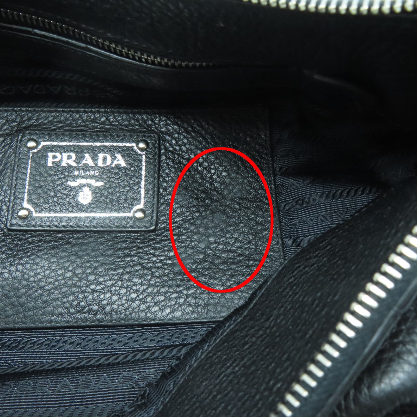 PRADA 牛皮皮革Shoulder Bag銀扣肩背袋黑色