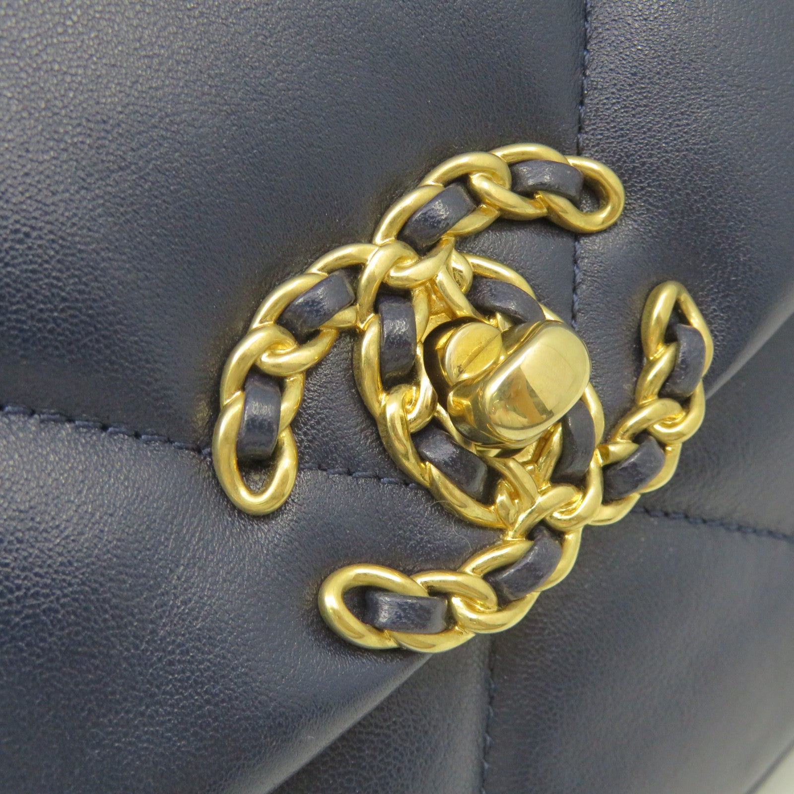 CHANEL 菱格羊皮皮革19 Small 2Way Shoulder Bag金扣鏈帶肩背袋寶藍色
