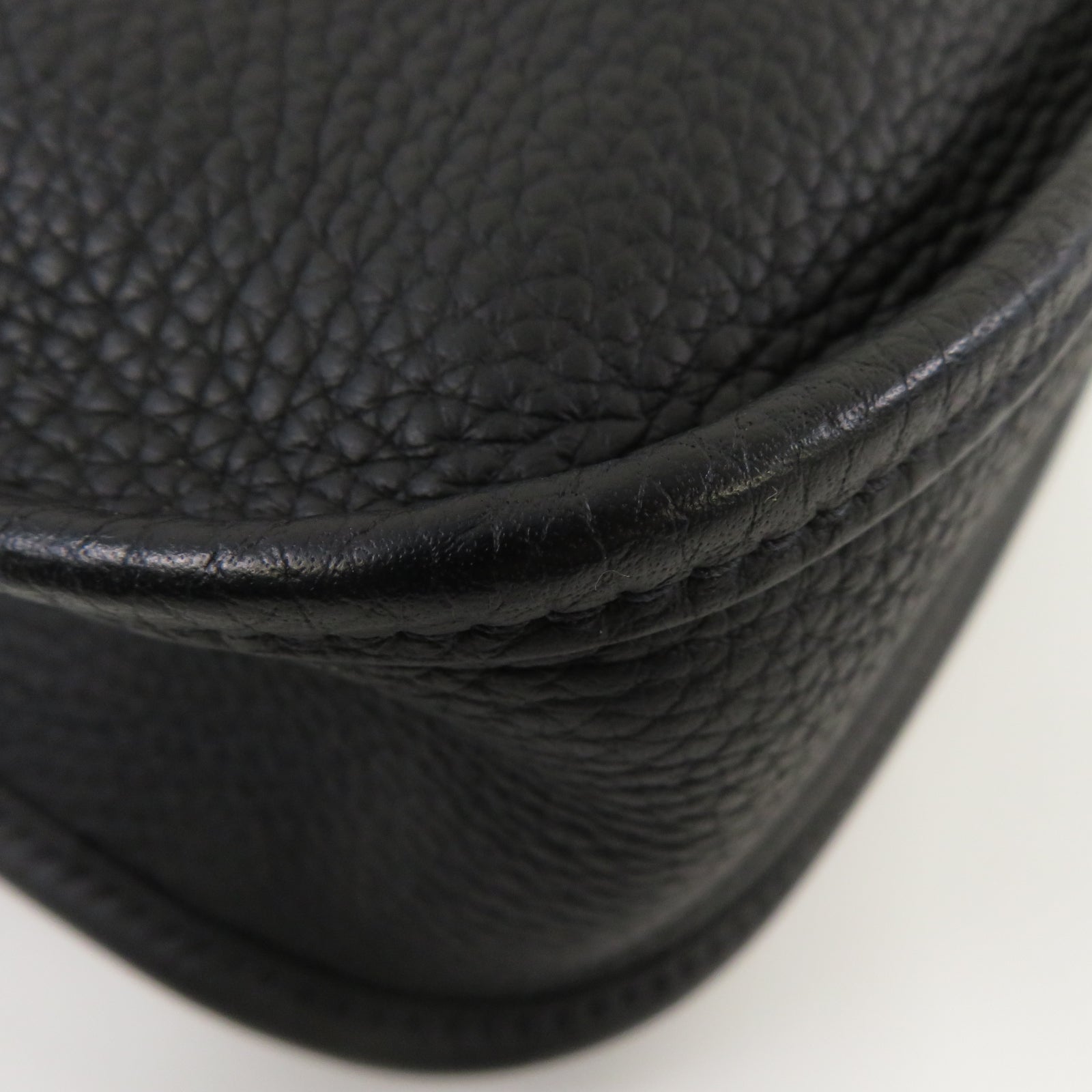 HERMES Clemence皮革Evelyne PM銀扣肩背袋Noir黑色