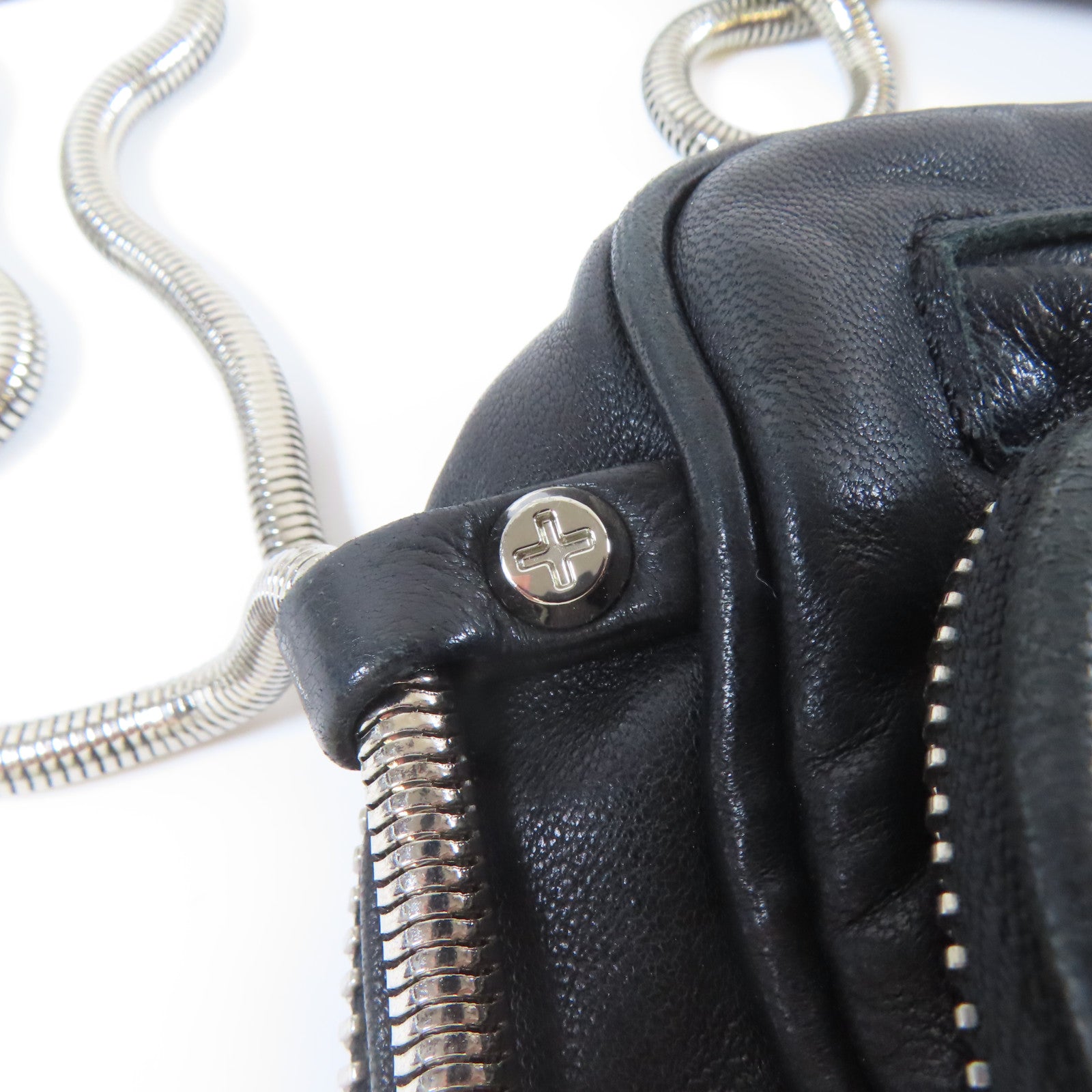 Alexander Wang 羊皮皮革Shoulder Bag銀扣肩背袋黑色