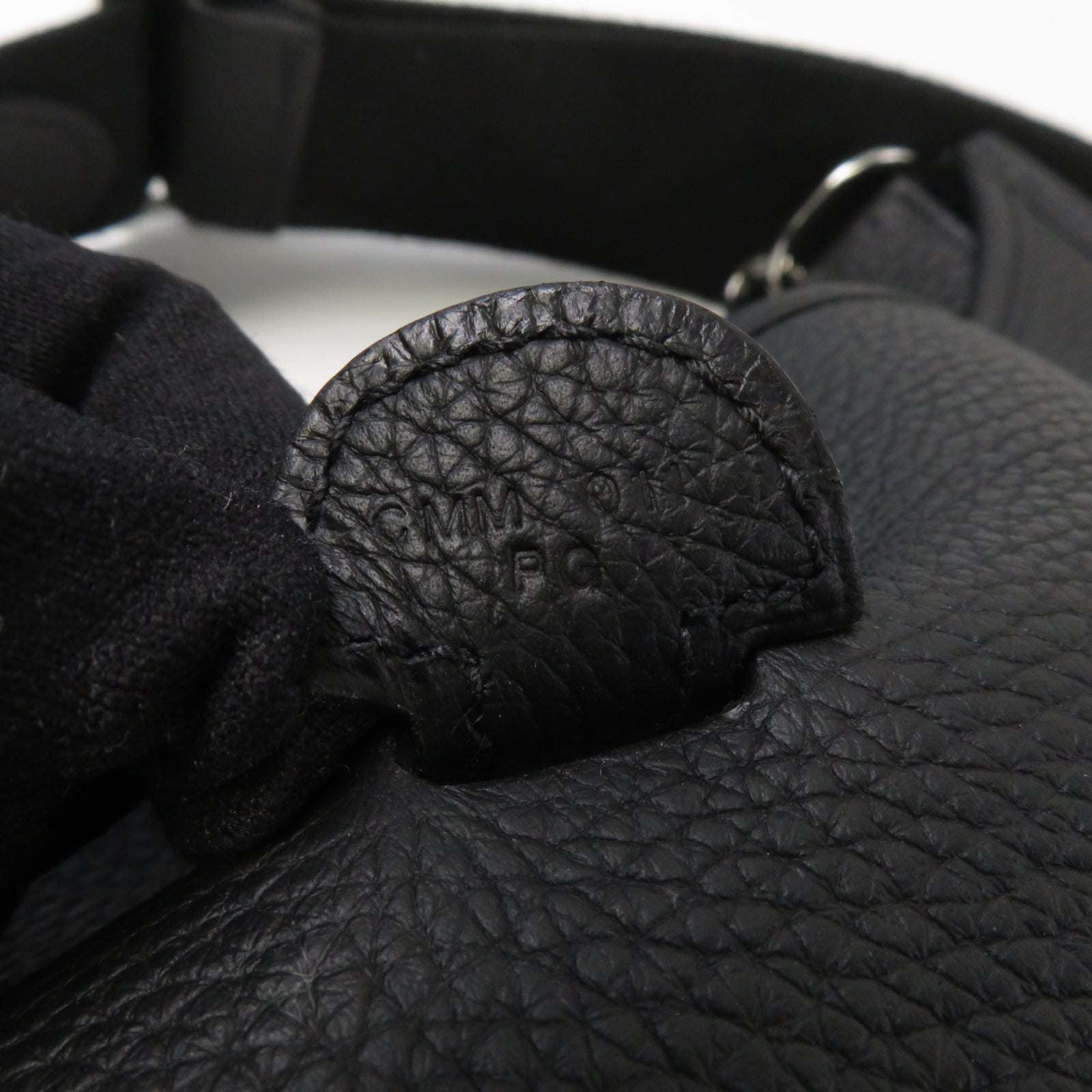 HERMES Clemence皮革Evelyne PM銀扣肩背袋Noir黑色