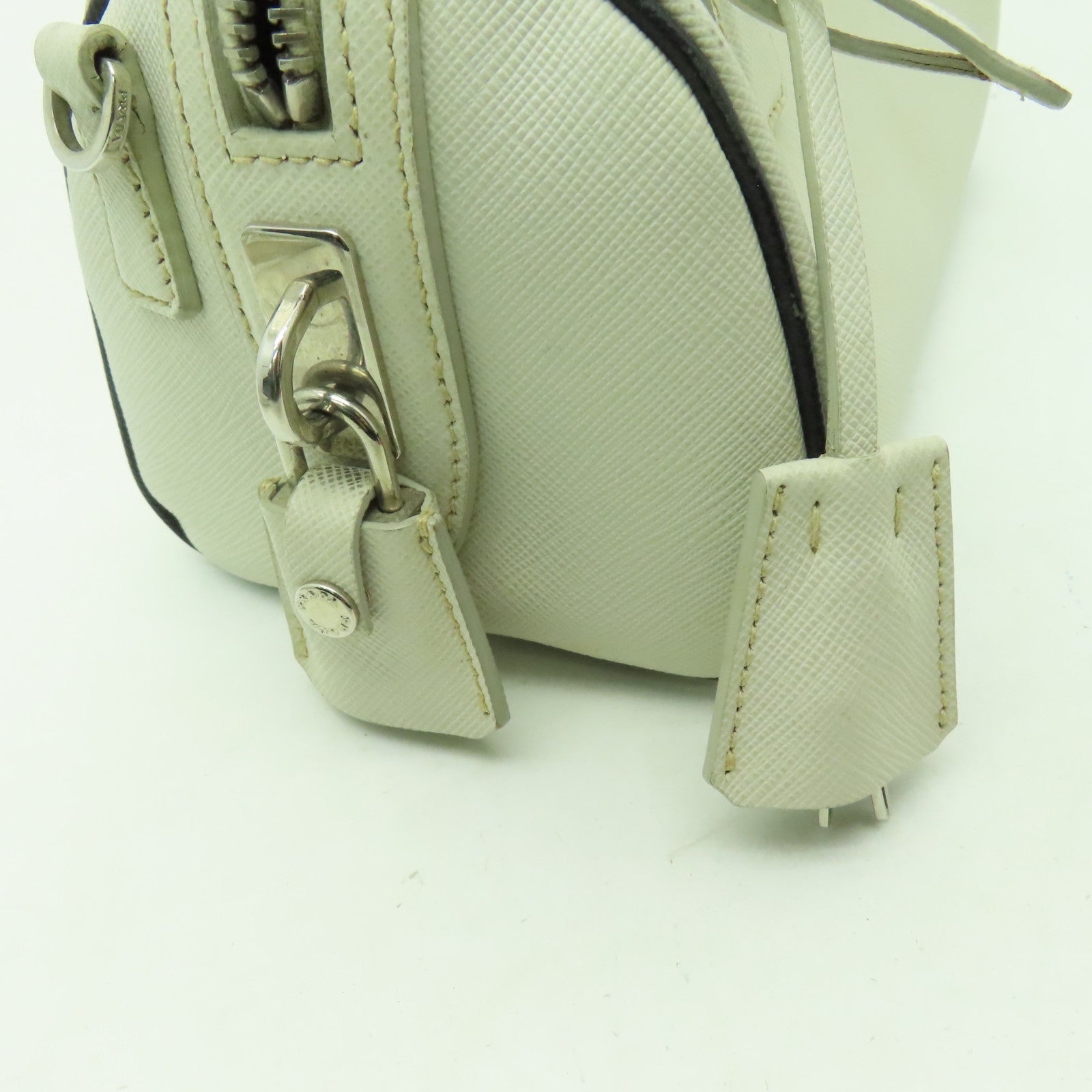 PRADA 牛皮皮革2 Way Shoulder銀扣手挽肩背兩用袋白色
