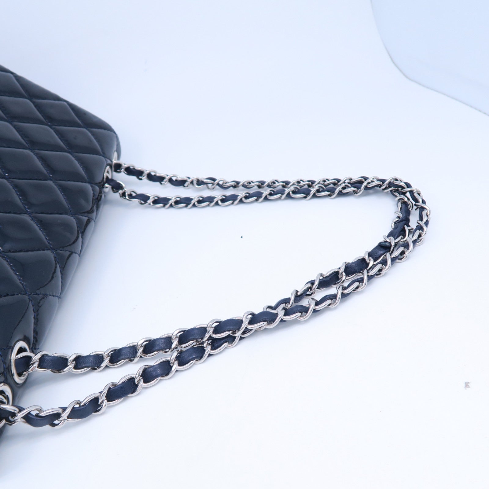 CHANEL 【激減優惠】菱格漆皮皮革Chain Shoulder銀扣鏈帶肩背袋藍色