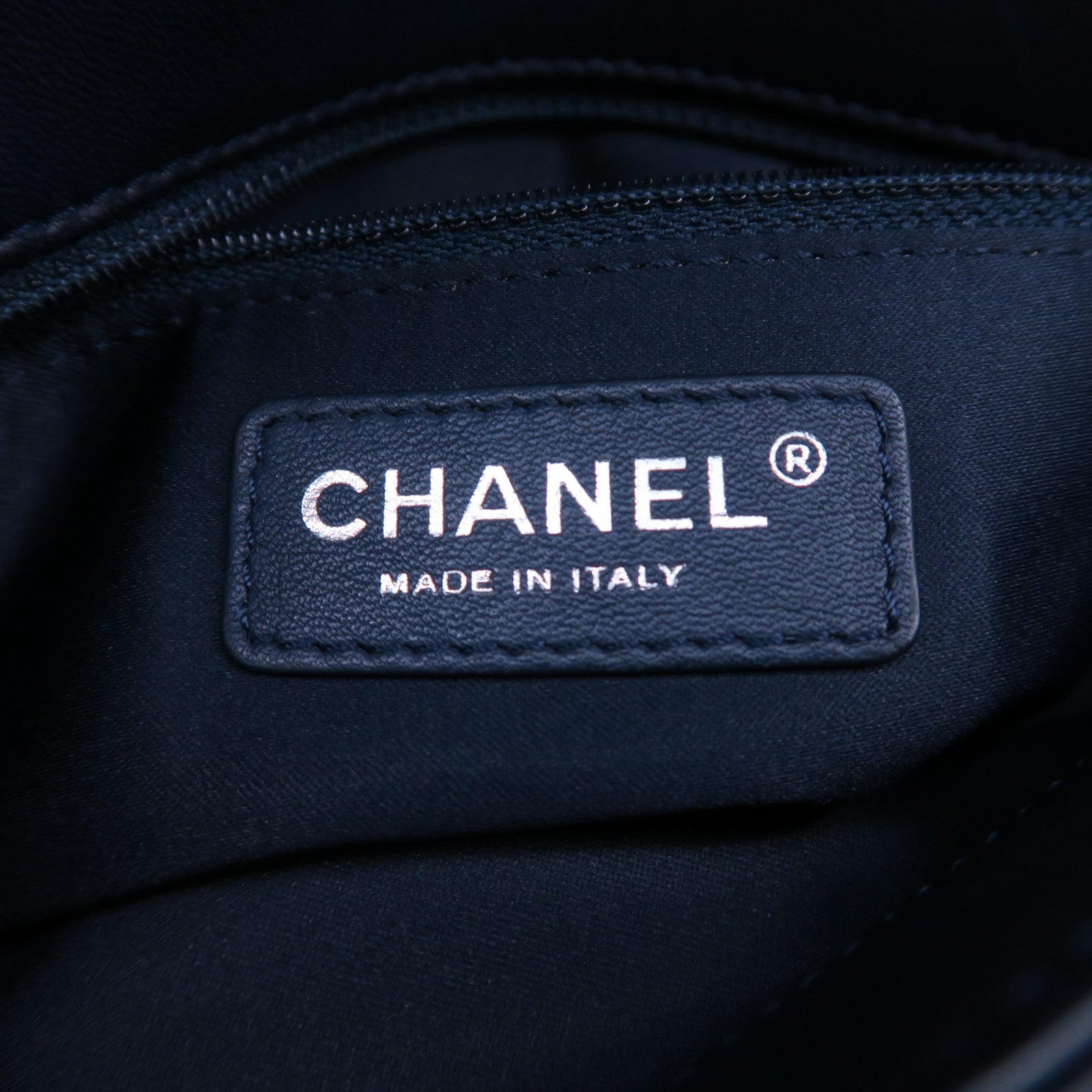 CHANEL 【激減優惠】菱格漆皮皮革Chain Shoulder銀扣鏈帶肩背袋藍色