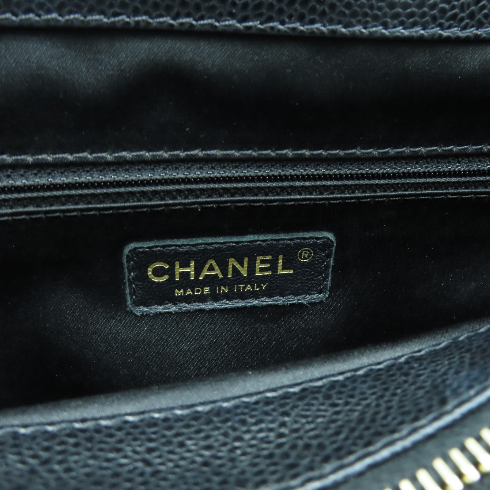 CHANEL 菱格Caviar皮革GST 40cm金扣手挽袋/肩背袋黑色