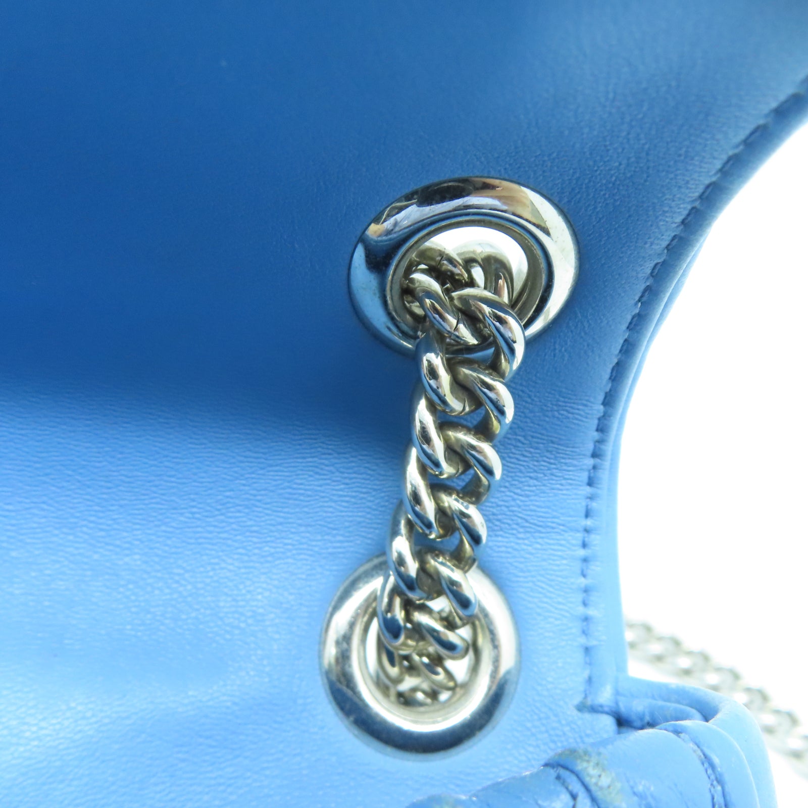 Miu Miu 羊皮皮革Chain Shoulder銀扣鏈帶肩背袋藍色