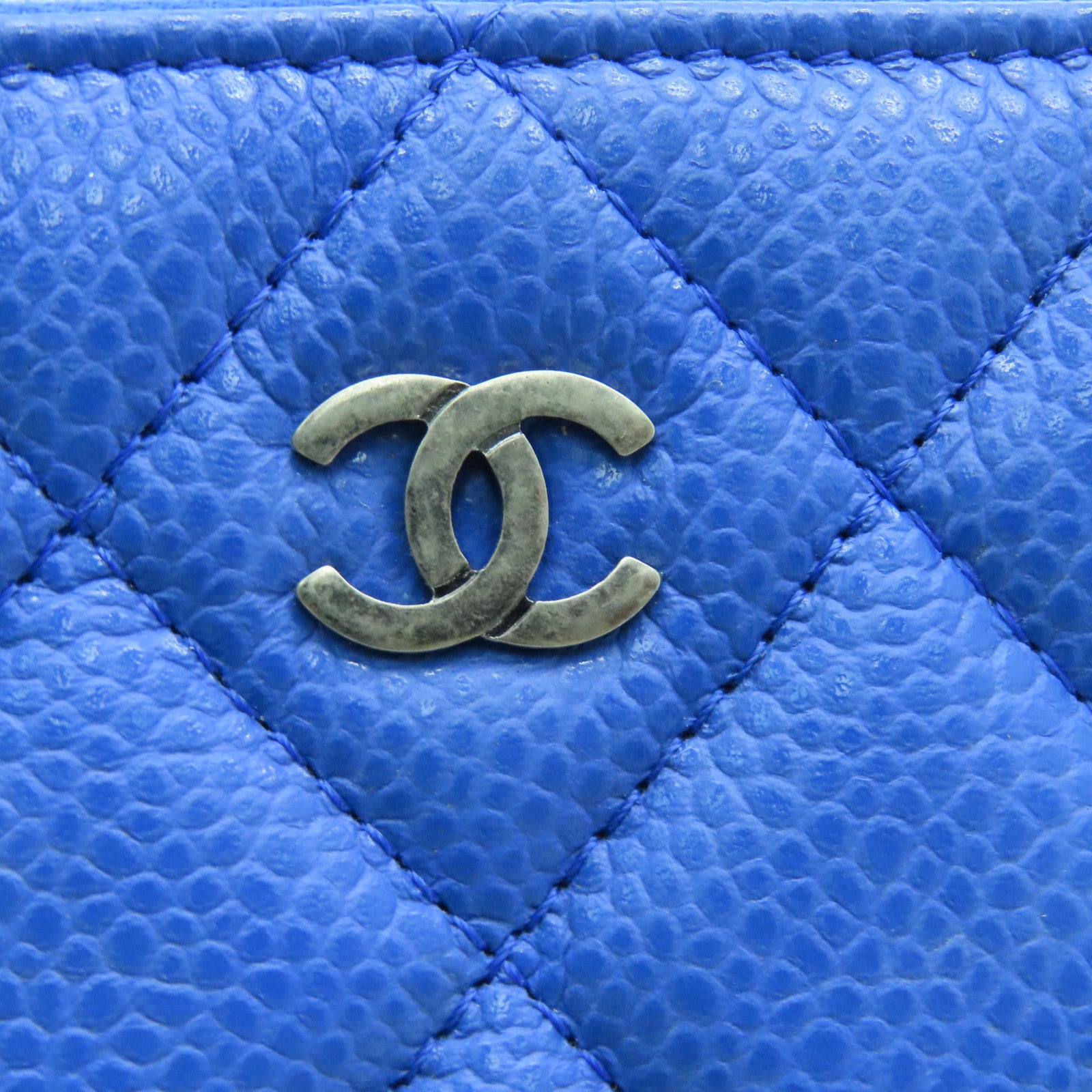 CHANEL 【激減優惠】牛皮皮革Pouch銀扣手拿包藍色