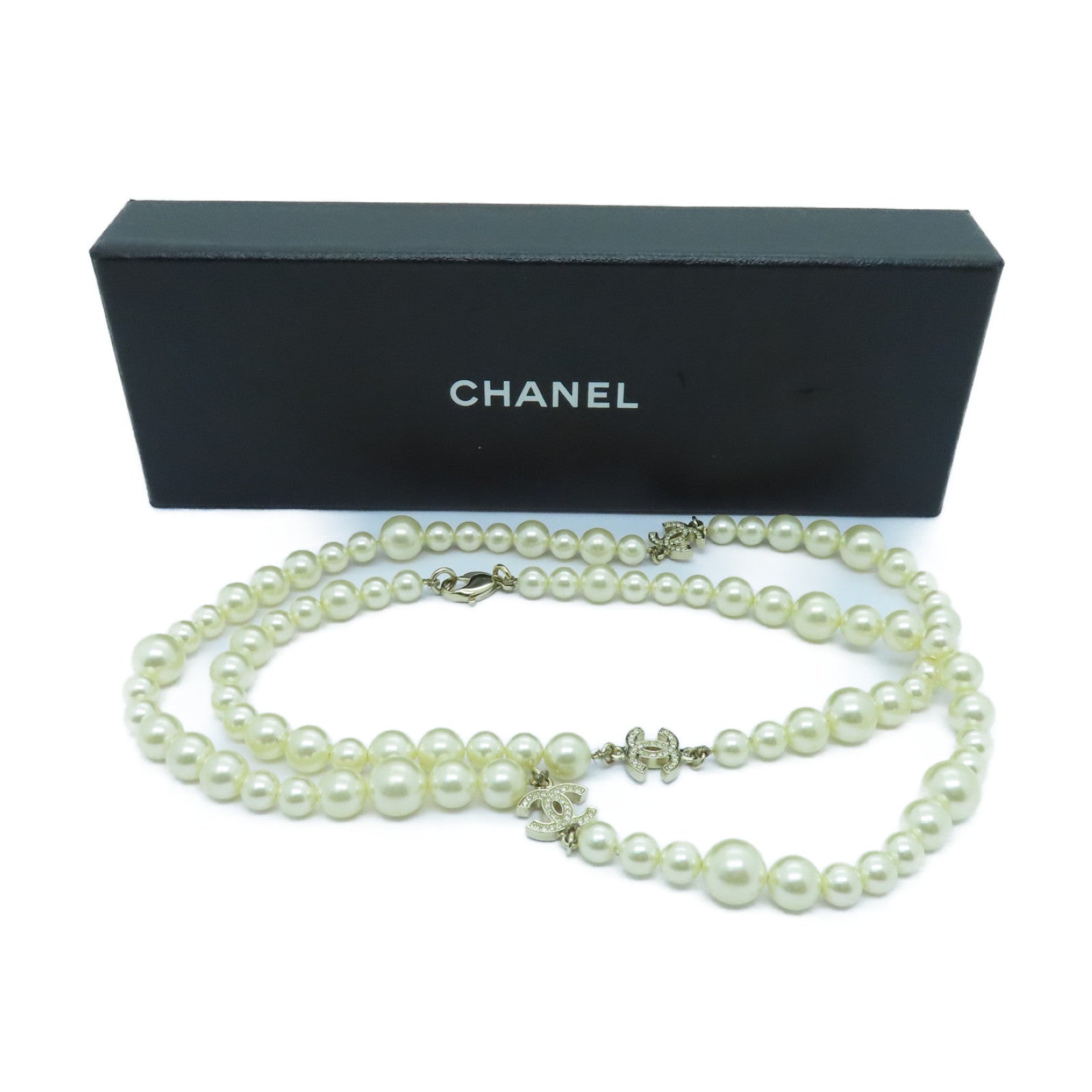 CHANEL 仿珍珠/金屬Necklace金扣項鍊白色/金色