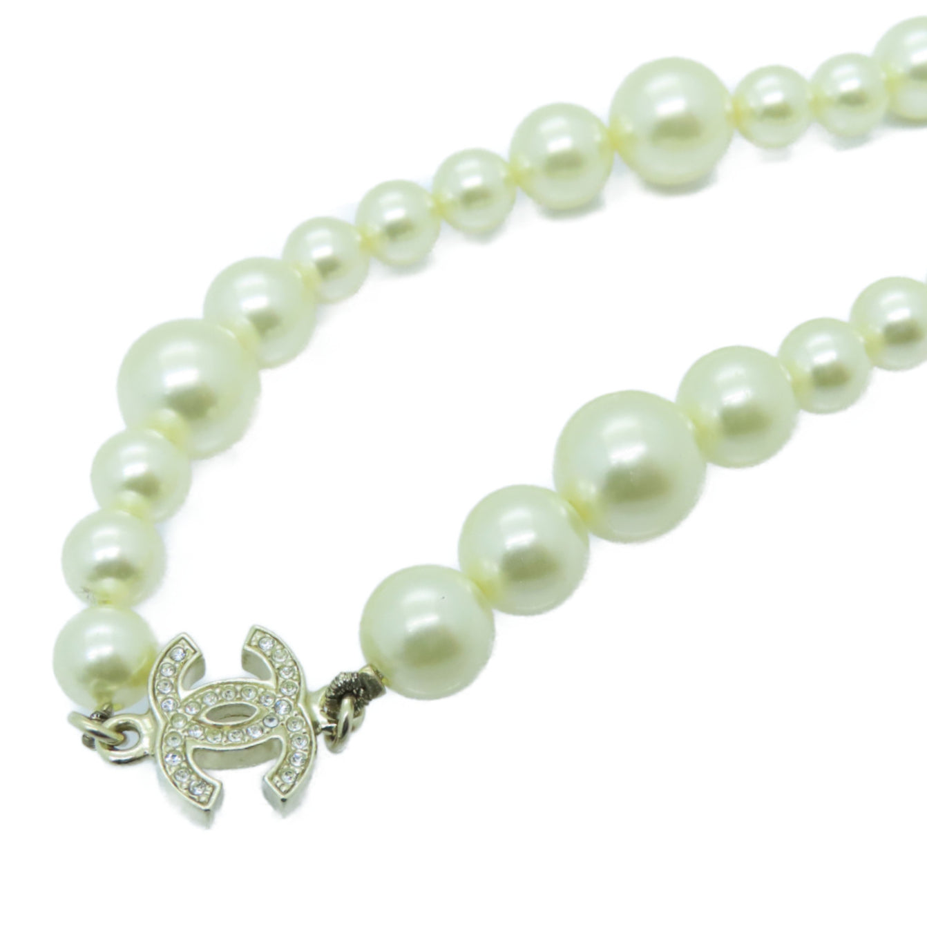 CHANEL 仿珍珠/金屬Necklace金扣項鍊白色/金色