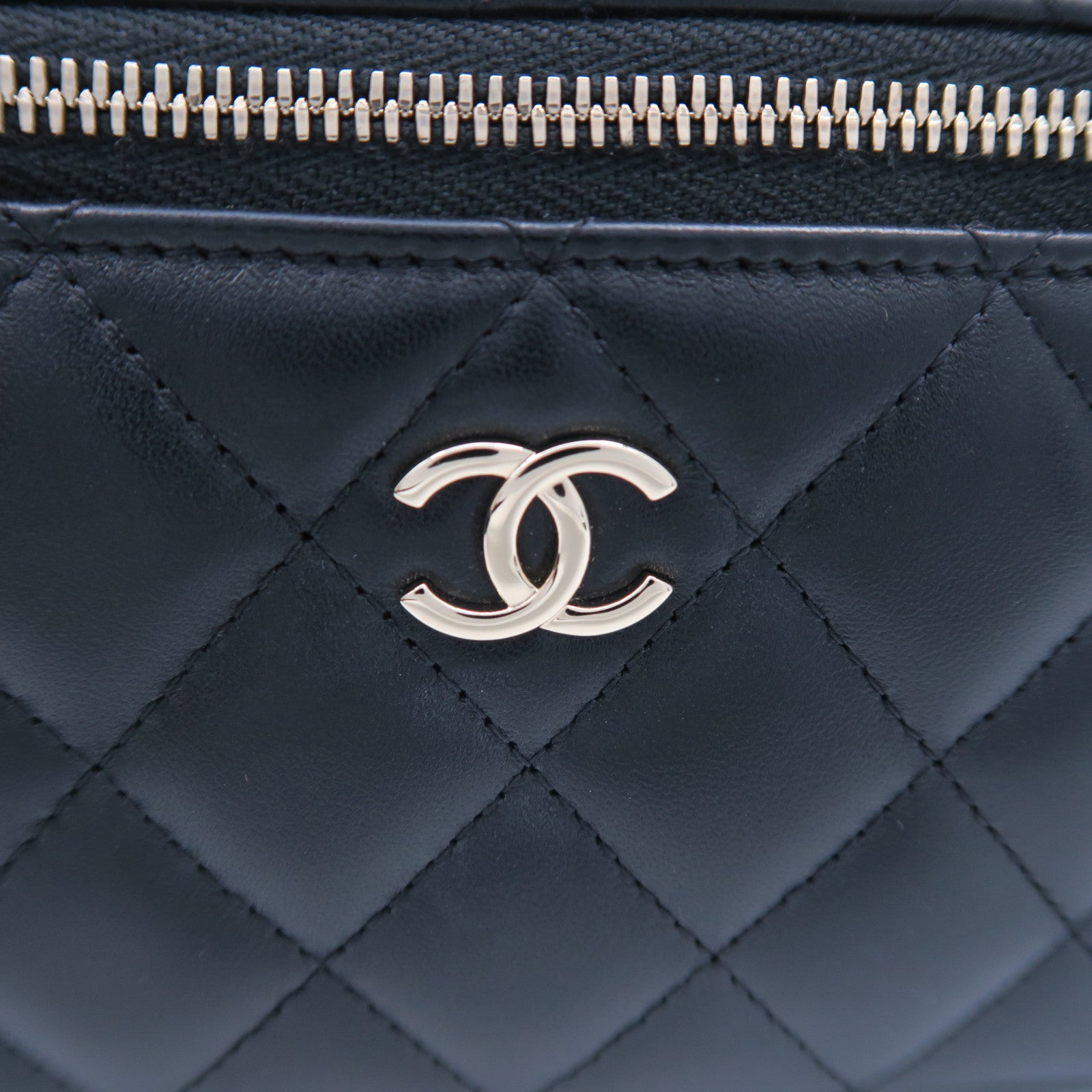 CHANEL 菱格羊皮皮革Chain Shoulder銀扣鏈帶手挽肩背兩用袋黑色