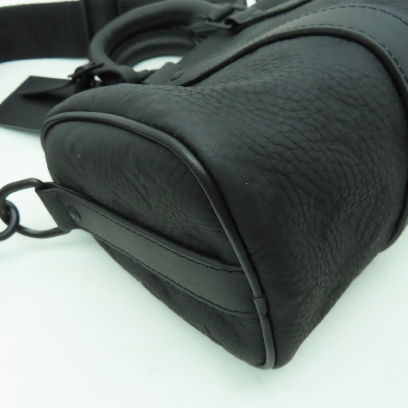 LOUIS VUITTON Taurillon Monogram Keepall Bandouliere 25手挽肩背兩用袋黑色
