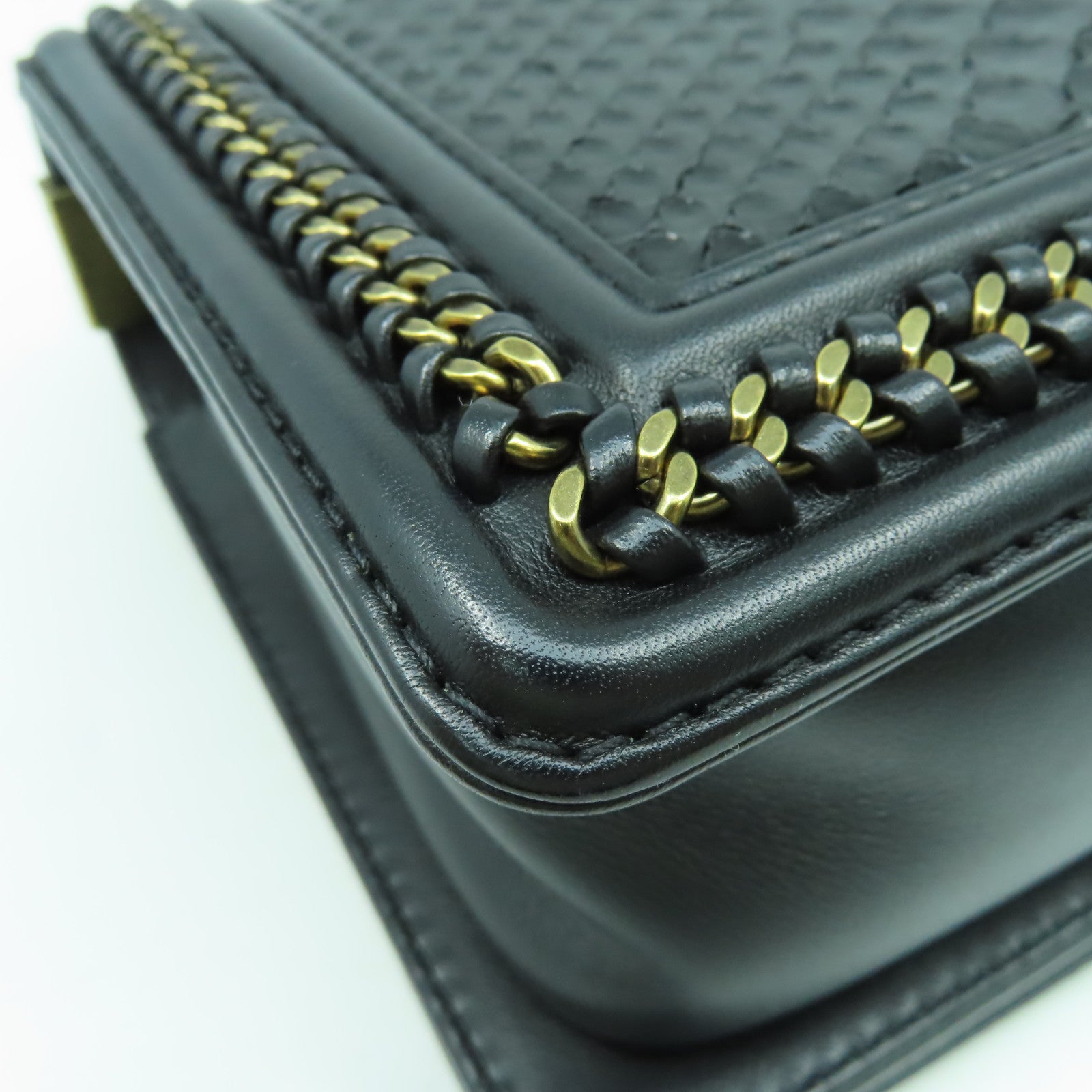 CHANEL 蛇皮皮革Chanel Boy 25cm金扣手挽肩背兩用袋黑色