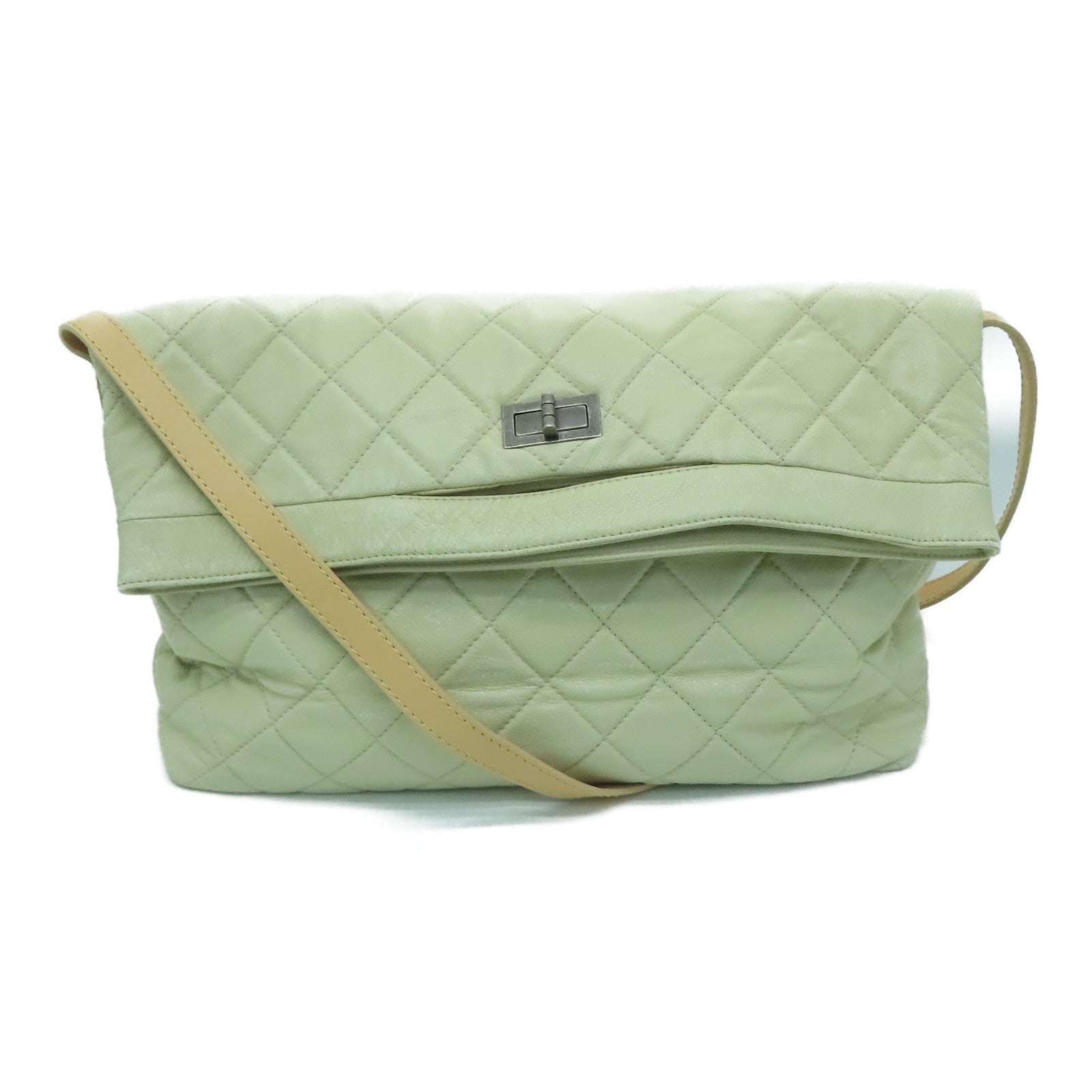 CHANEL 【激减优惠】菱格牛皮皮革Shoulder Bag银扣肩背袋米色