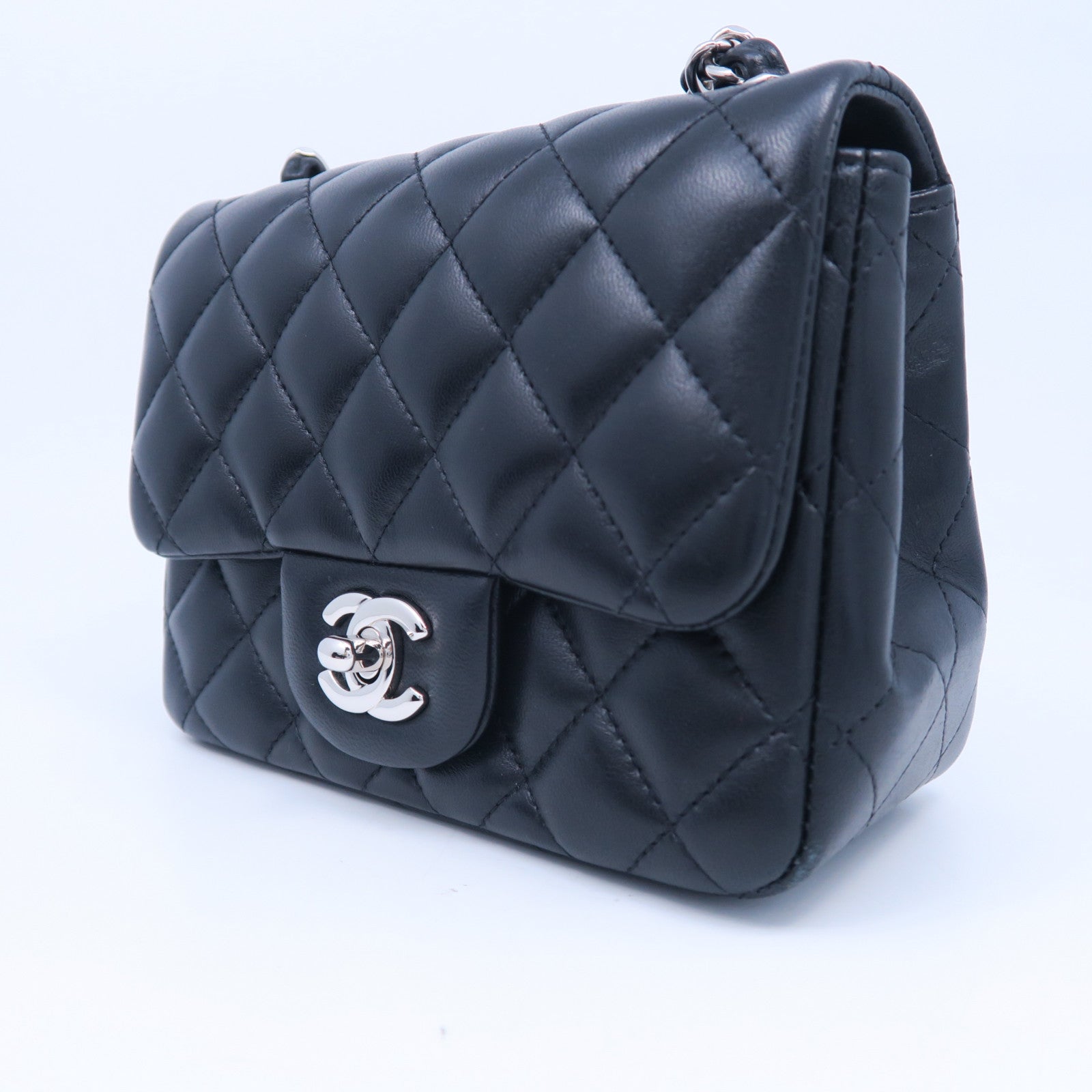 CHANEL 菱格羊皮皮革Mini Square銀扣鏈帶肩背袋黑色