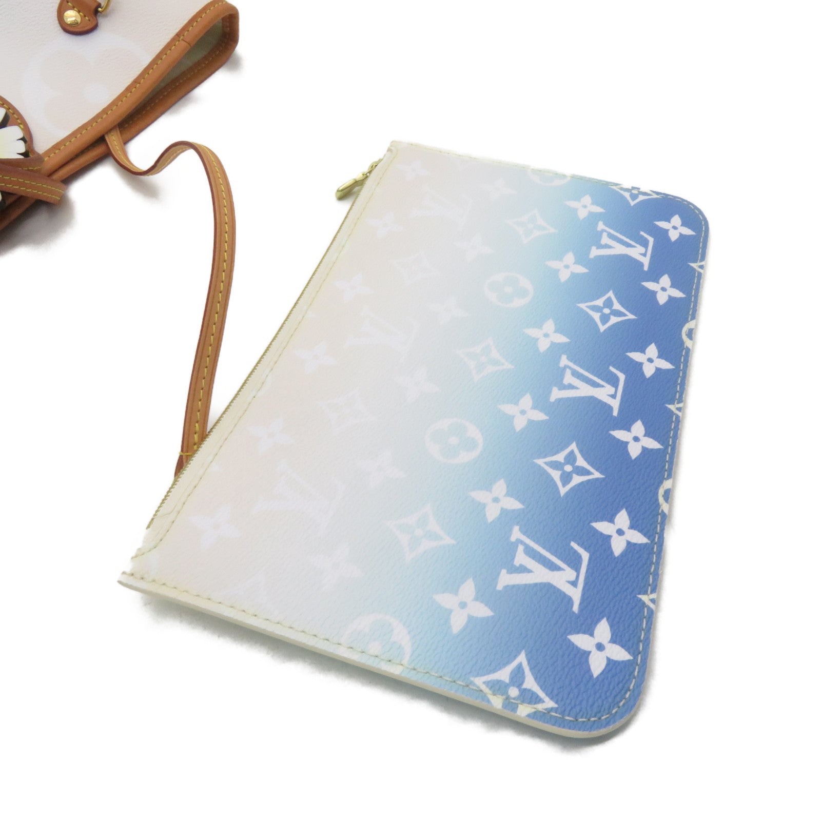 LOUIS VUITTON Monogram Giant Neverfull MM Tote Bag Light Blue/Color
