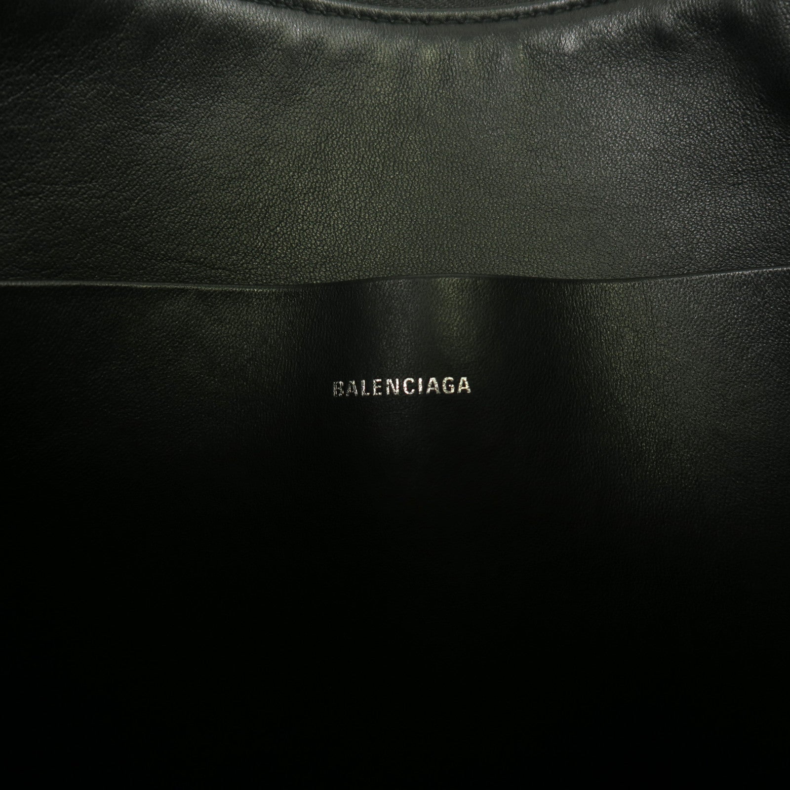 BALENCIAGA 牛皮皮革Clutch銀扣手拿包黑色