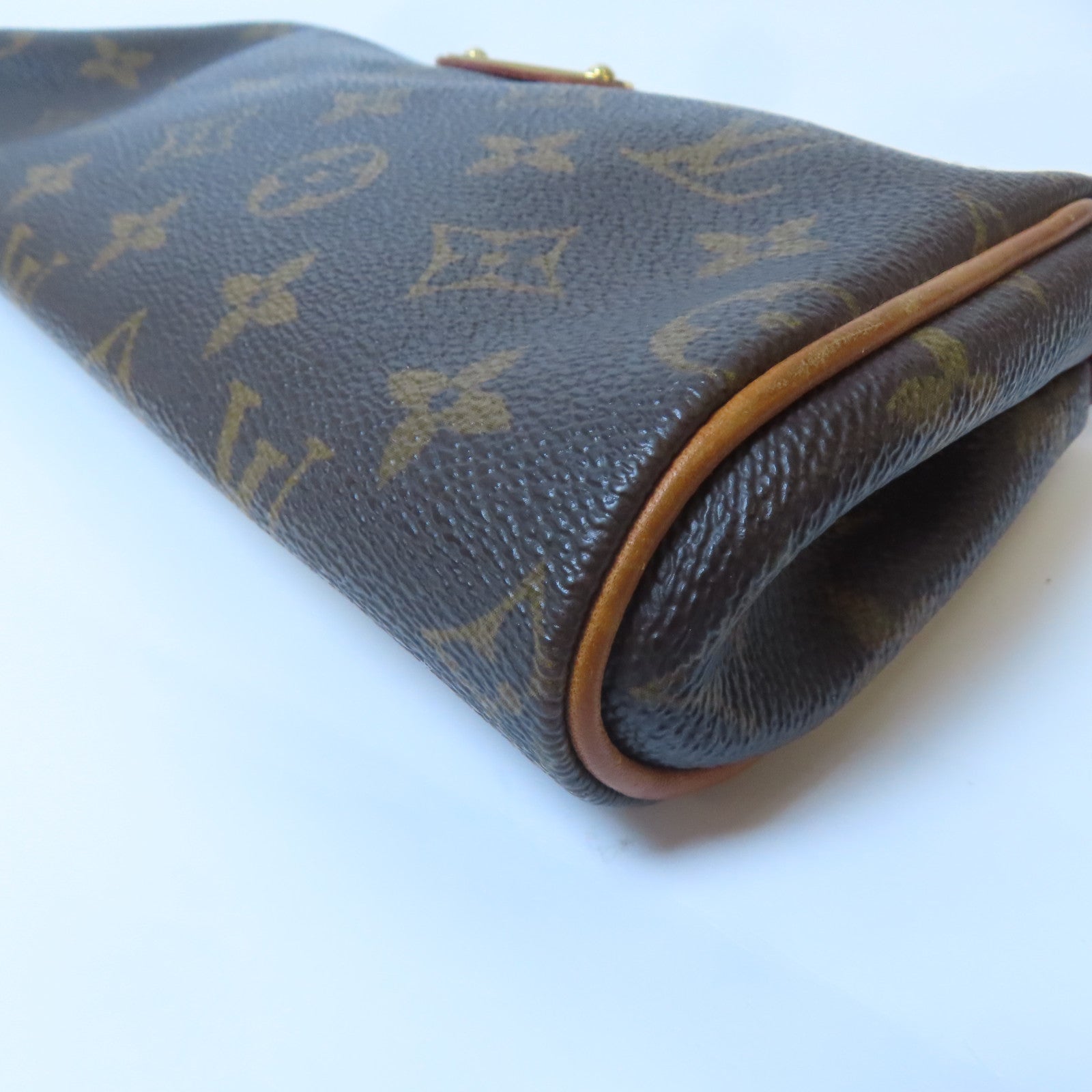 LOUIS VUITTON Monogram Eva金扣肩背袋啡色