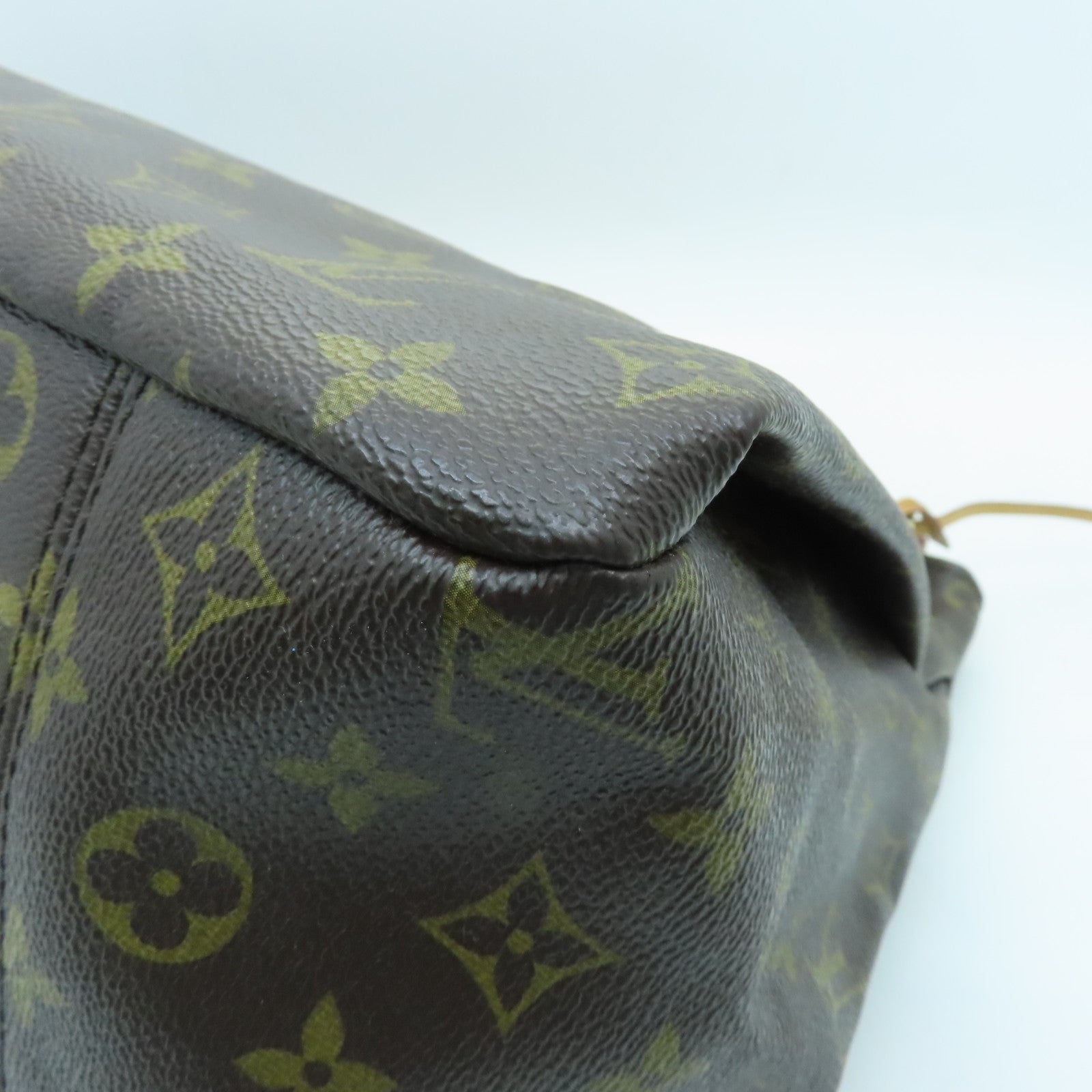 LOUIS VUITTON Monogram Artsy MM gold buckle handle bag brown