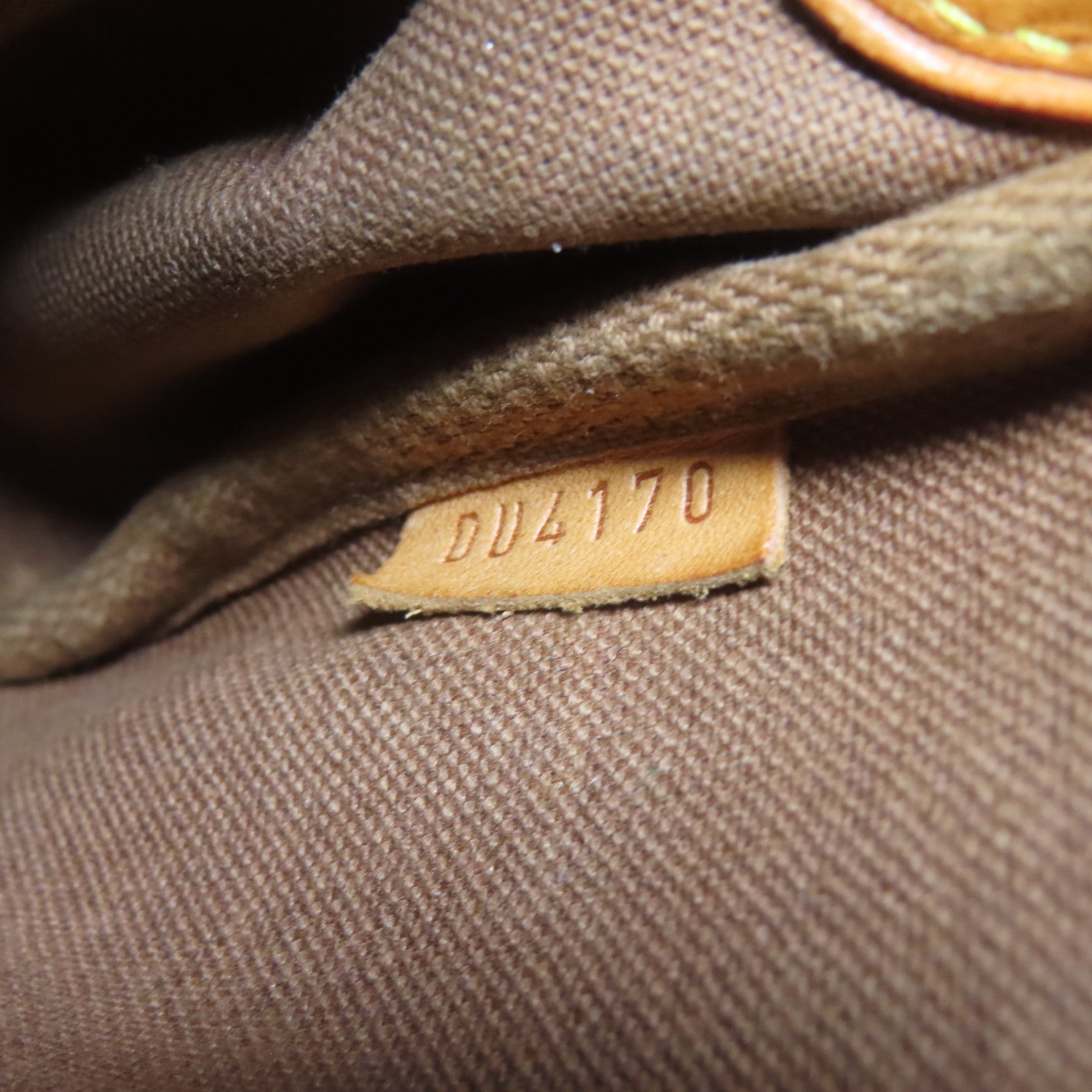 LOUIS VUITTON Monogram Eva金扣肩背袋啡色
