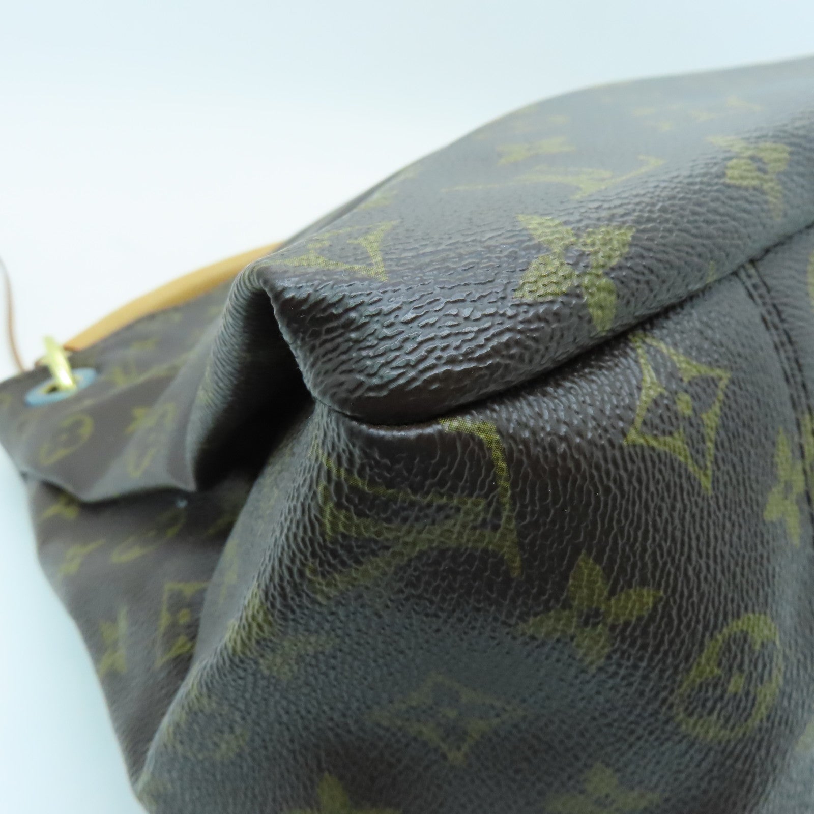 LOUIS VUITTON Monogram Artsy MM gold buckle handle bag brown