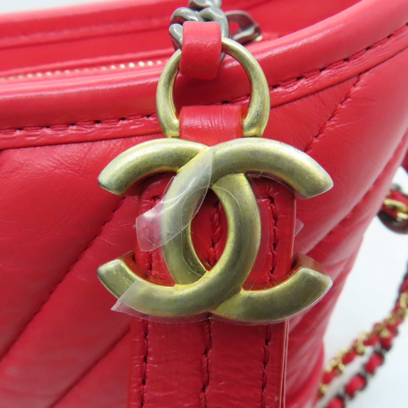 CHANEL 斜纹牛皮皮革Small Gabrielle链条肩背袋红色