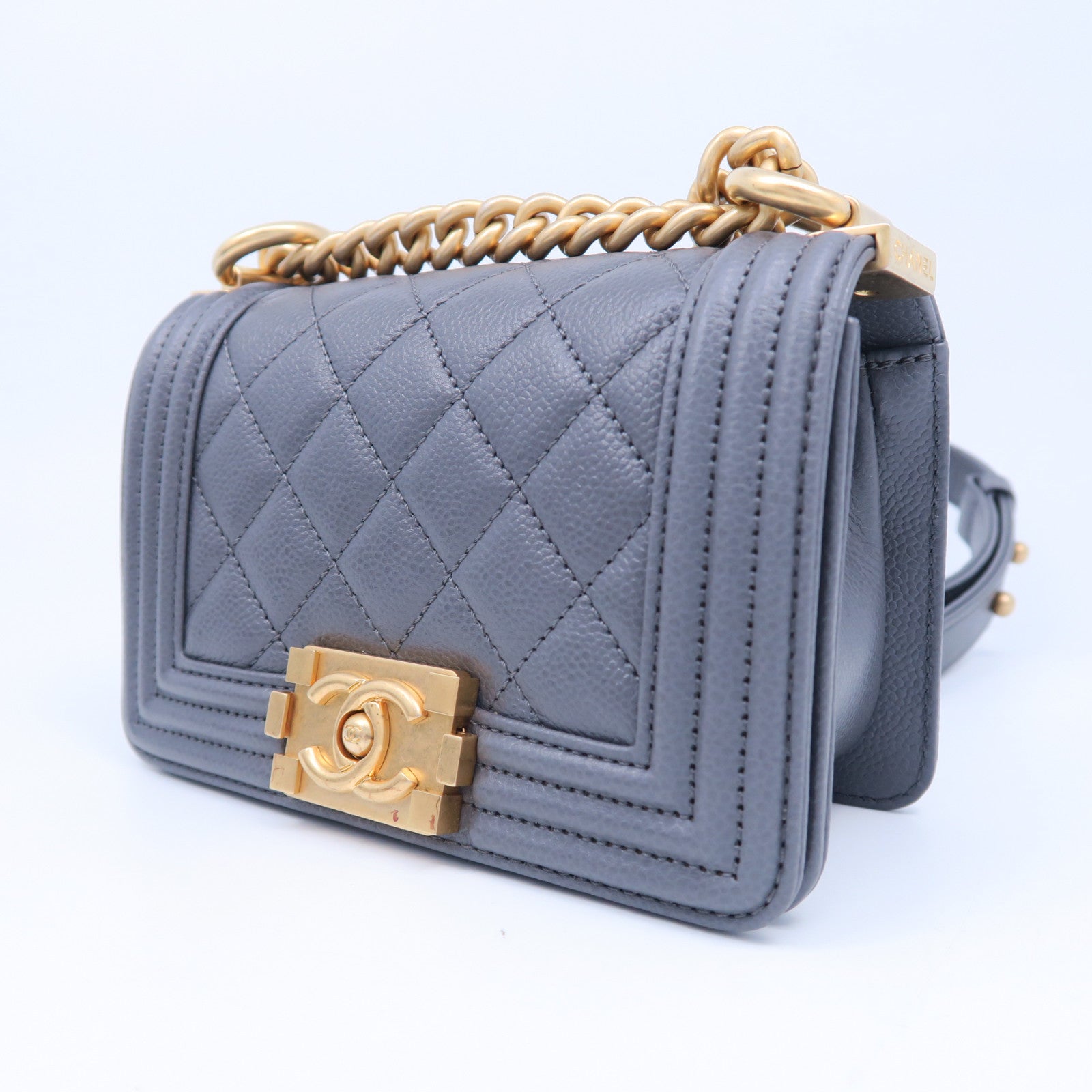 CHANEL 菱格牛皮皮革Mini Boy金扣鏈帶肩背袋灰色