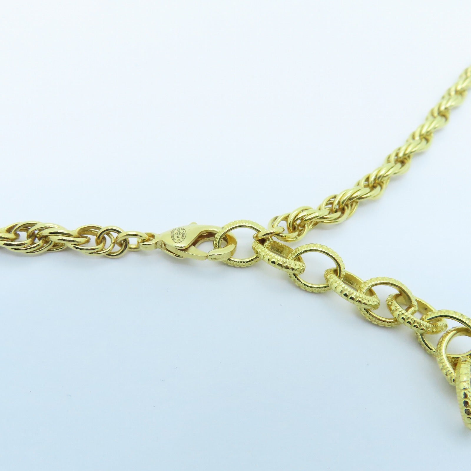 CHANEL Metal Necklace Gold/White/Pink