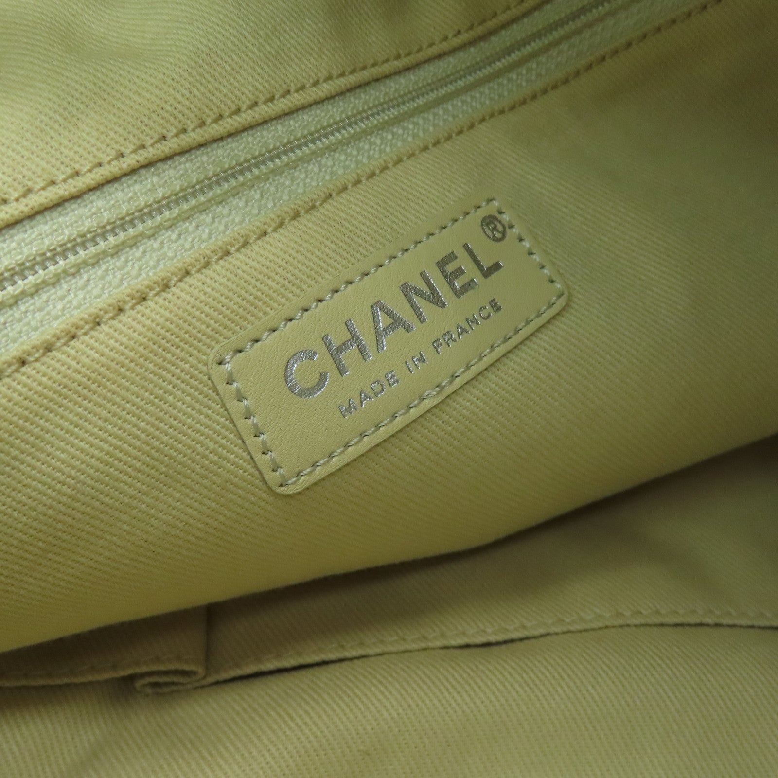 CHANEL 【激减优惠】菱格牛皮皮革Shoulder Bag银扣肩背袋米色