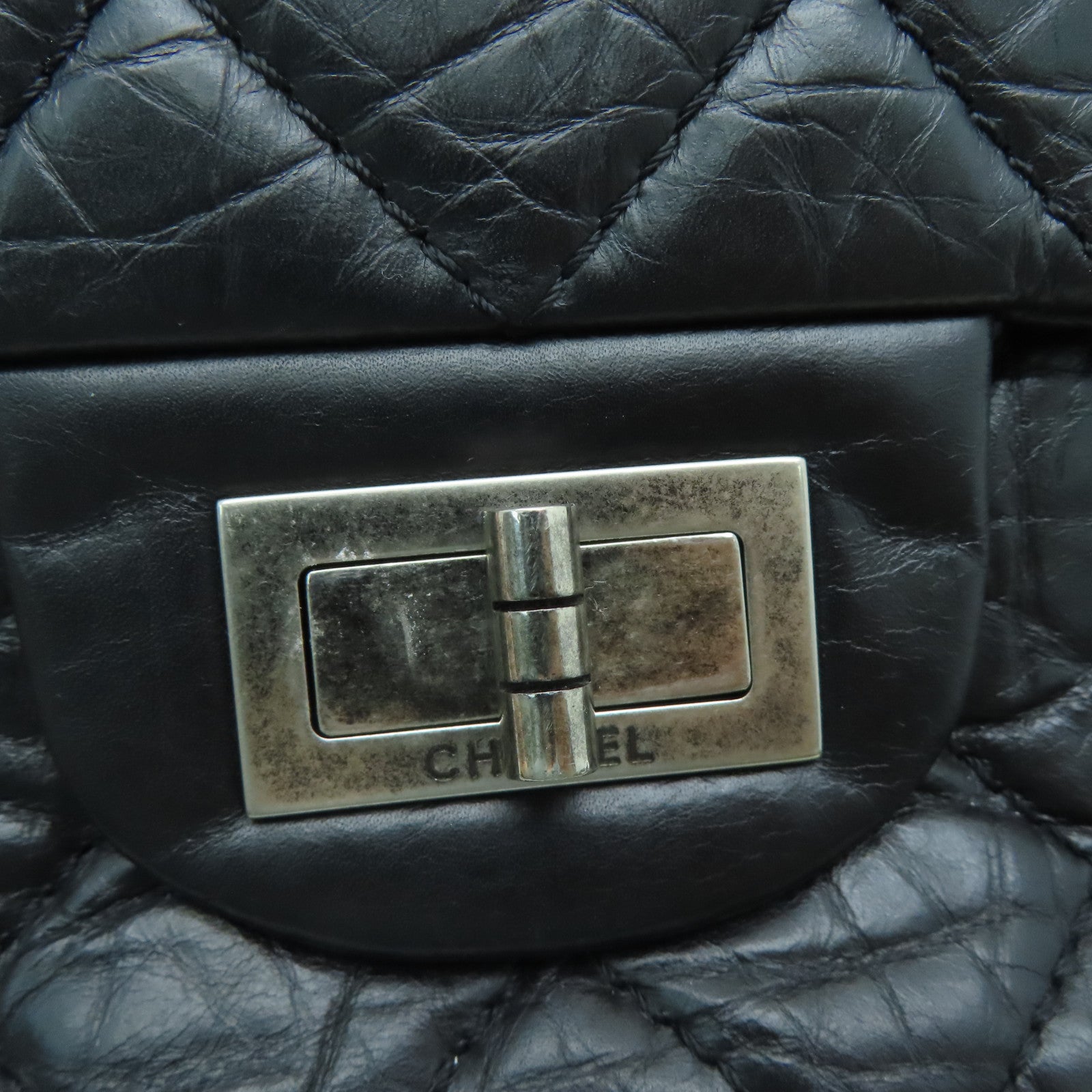 CHANEL [Sharp Discount] Lingge Aged Calf Leather 2.55 Chain Shoulder Silver Buckle Shoulder Bag Black