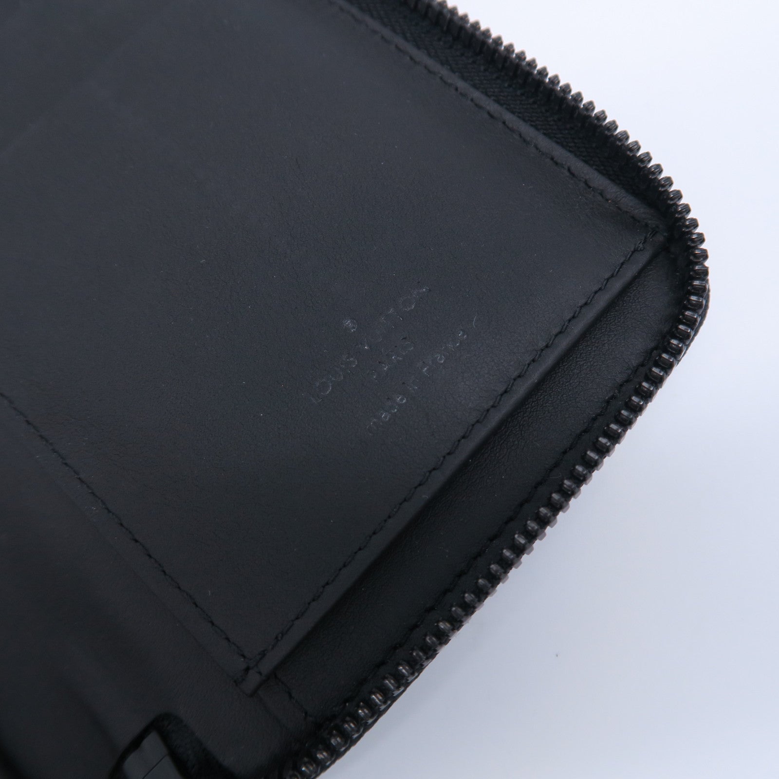 LOUIS VUITTON Monogram Taurillon Zippy Vertical Wallet長錢包黑色