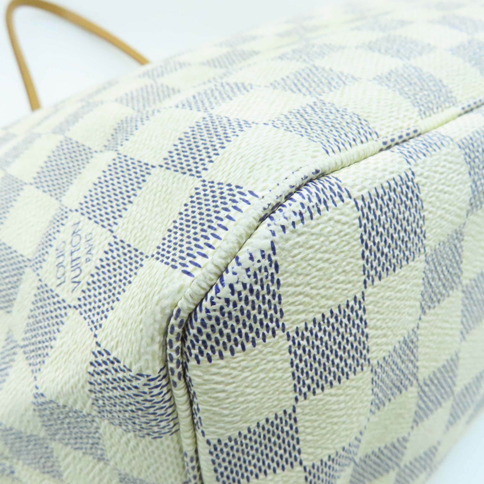 LOUIS VUITTON Damier Azur Neverfull MM金扣手挽袋白色