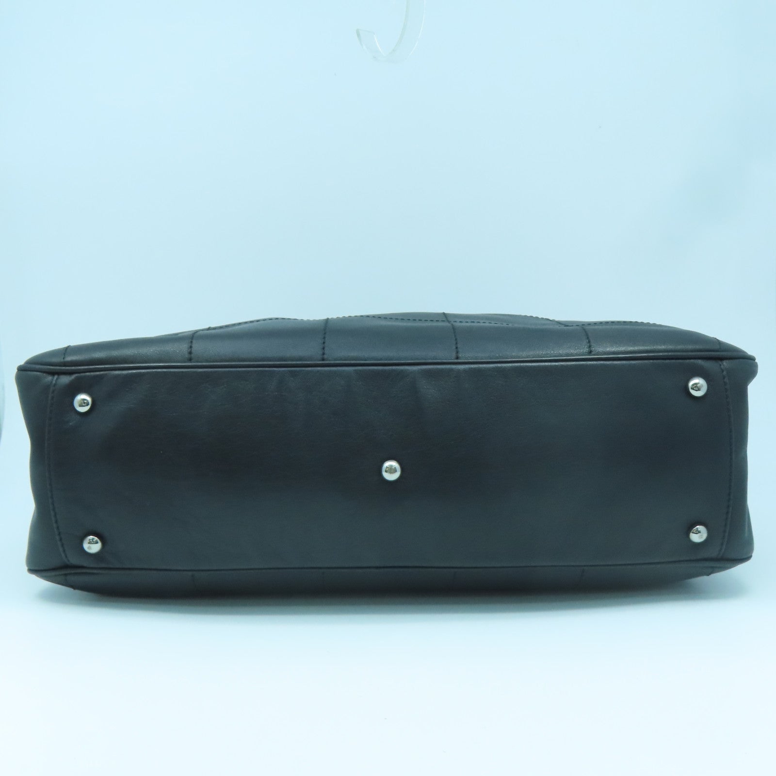 CHANEL cowhide leather Handbag silver buckle handle bag black